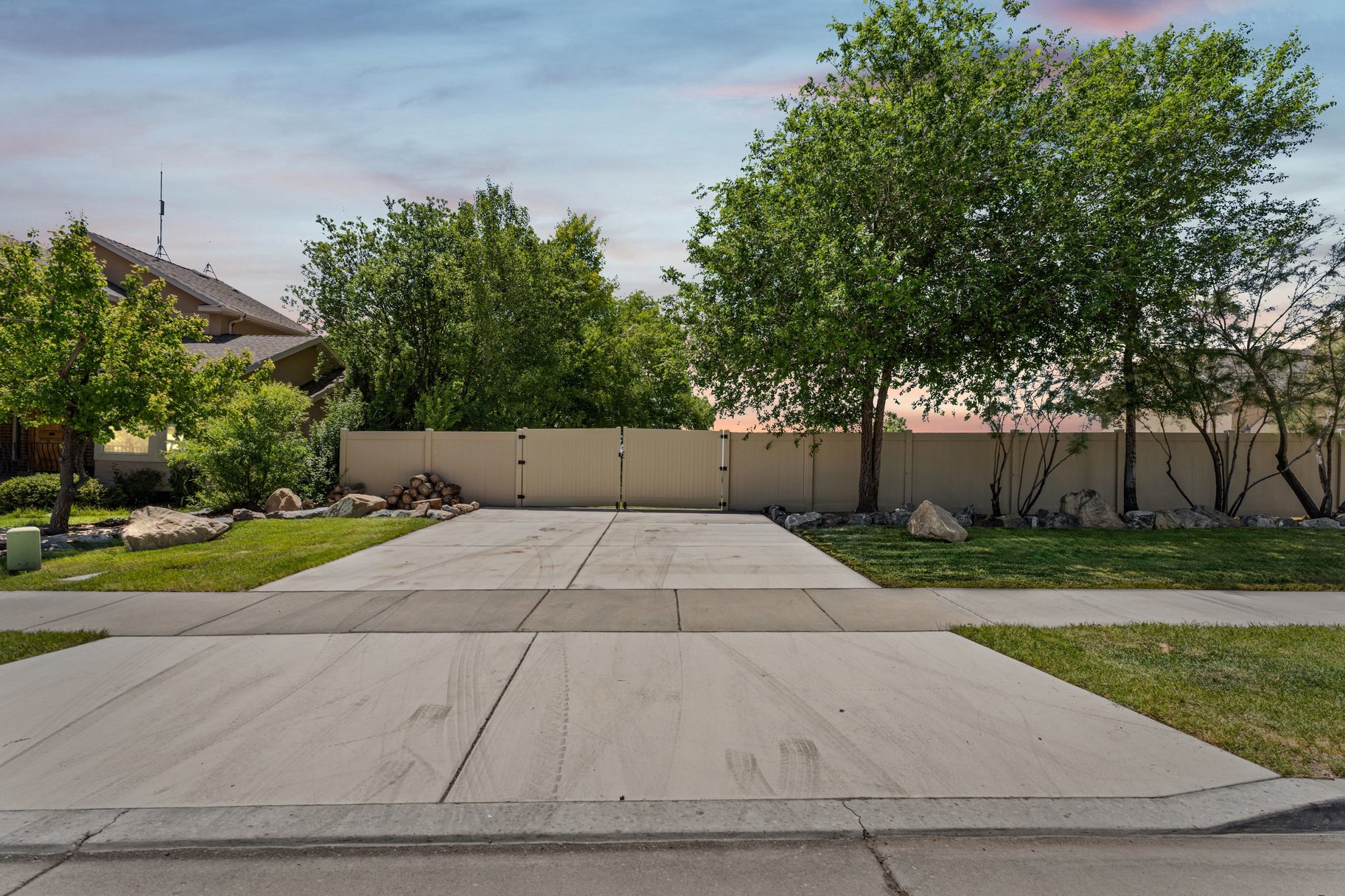  Incredible Cedar Hills Lot with Panoramic Utah Valley and Utah Lake Views - 物件實景