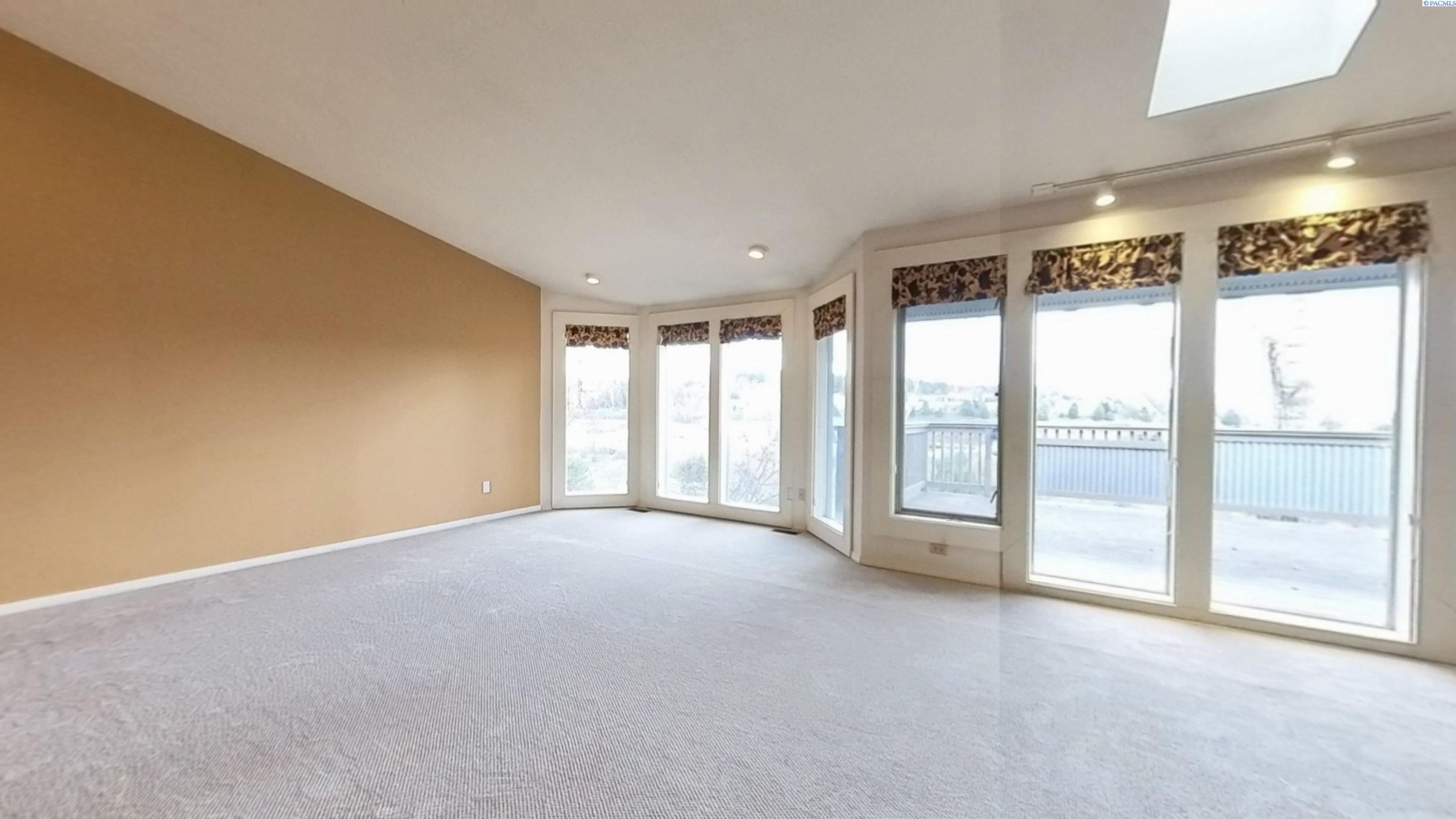 Pullman, Washington, 99163, United States, 4 Bedrooms Bedrooms, ,1 BathroomBathrooms,Residential,For Sale,1858265