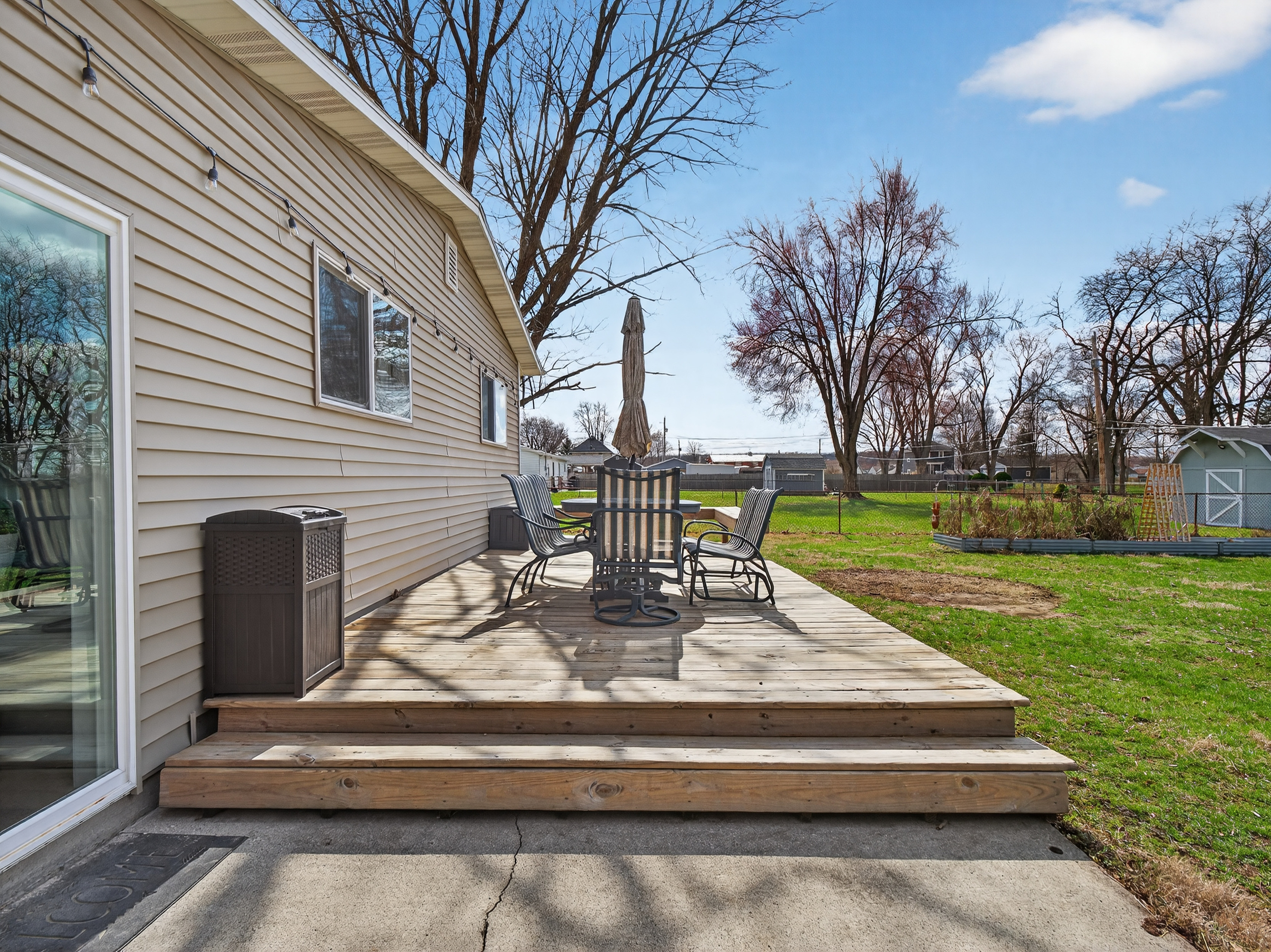  Unique Ranch on Large Lot - 物件實景