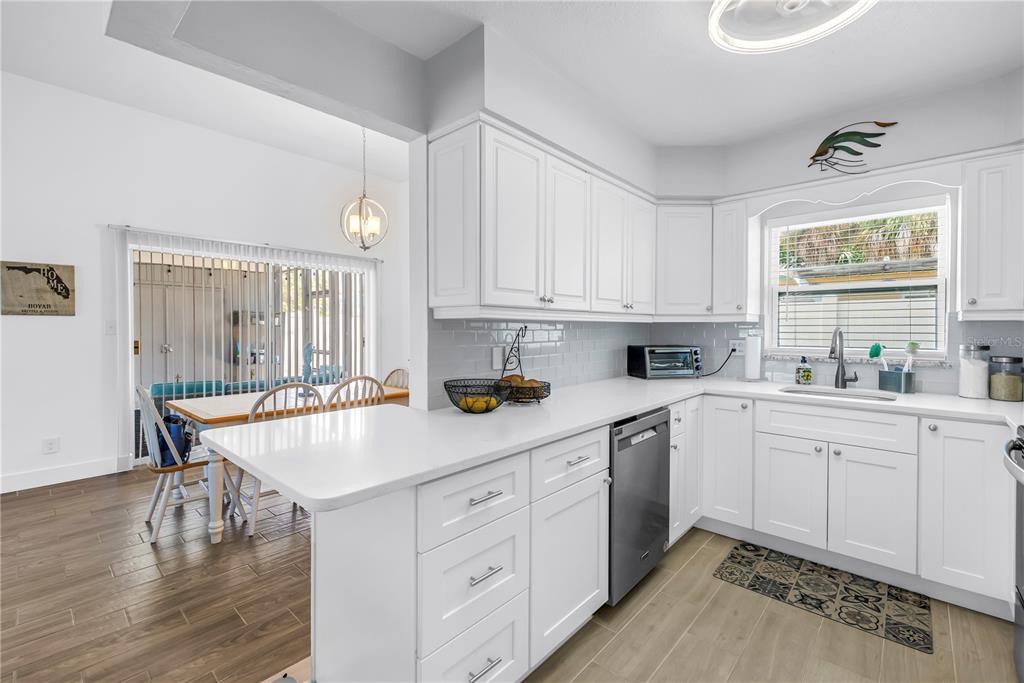 St Pete Beach, Florida, 33706, United States, 3 Bedrooms Bedrooms, ,2 BathroomsBathrooms,Residential,For Sale,1897021