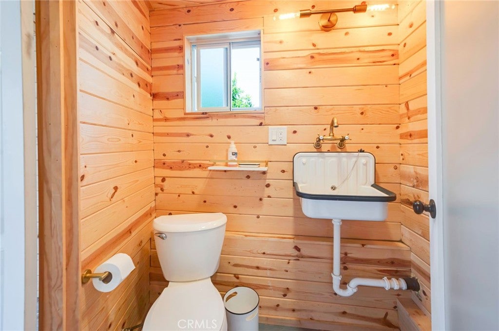 Los Angeles, California, 90031, United States, 3 Bedrooms Bedrooms, ,2 BathroomsBathrooms,Residential,For Sale,1862945