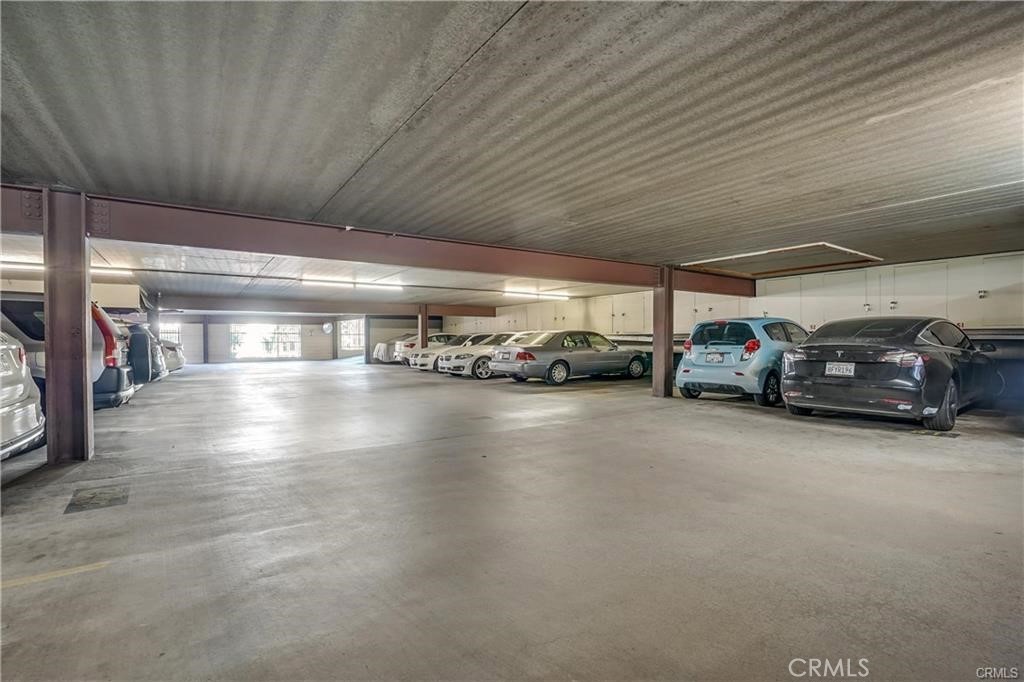 Long Beach, California, 90802, United States, 2 Bedrooms Bedrooms, ,Residential,For Sale,1905979