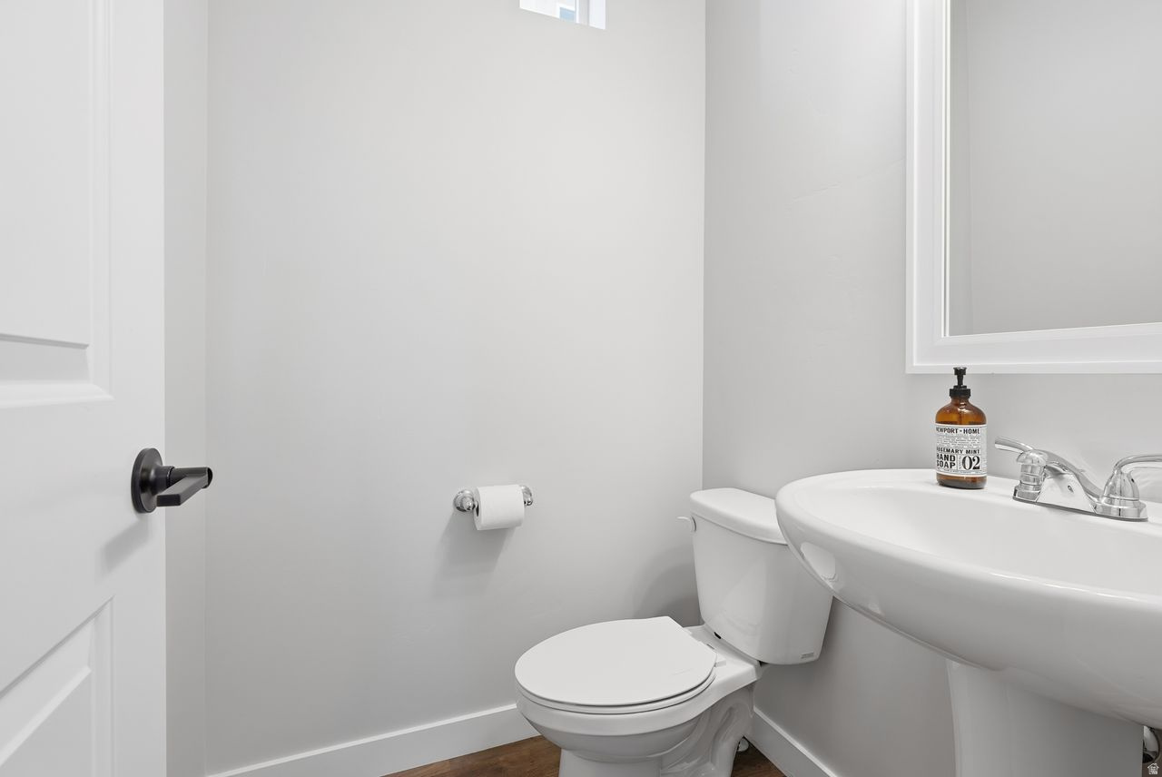 Saratoga Springs, Utah, 84045, United States, 3 Bedrooms Bedrooms, ,3 BathroomsBathrooms,Residential,For Sale,2000847