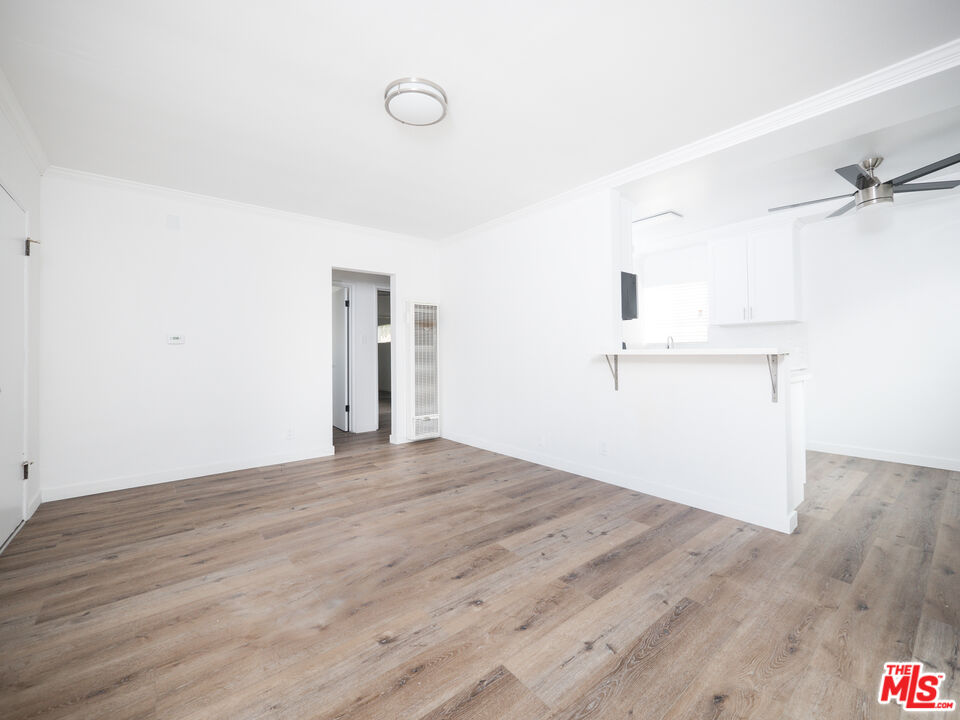 Los Angeles, California, 90066, United States, 4 Bedrooms Bedrooms, ,Residential,For Sale,1705124