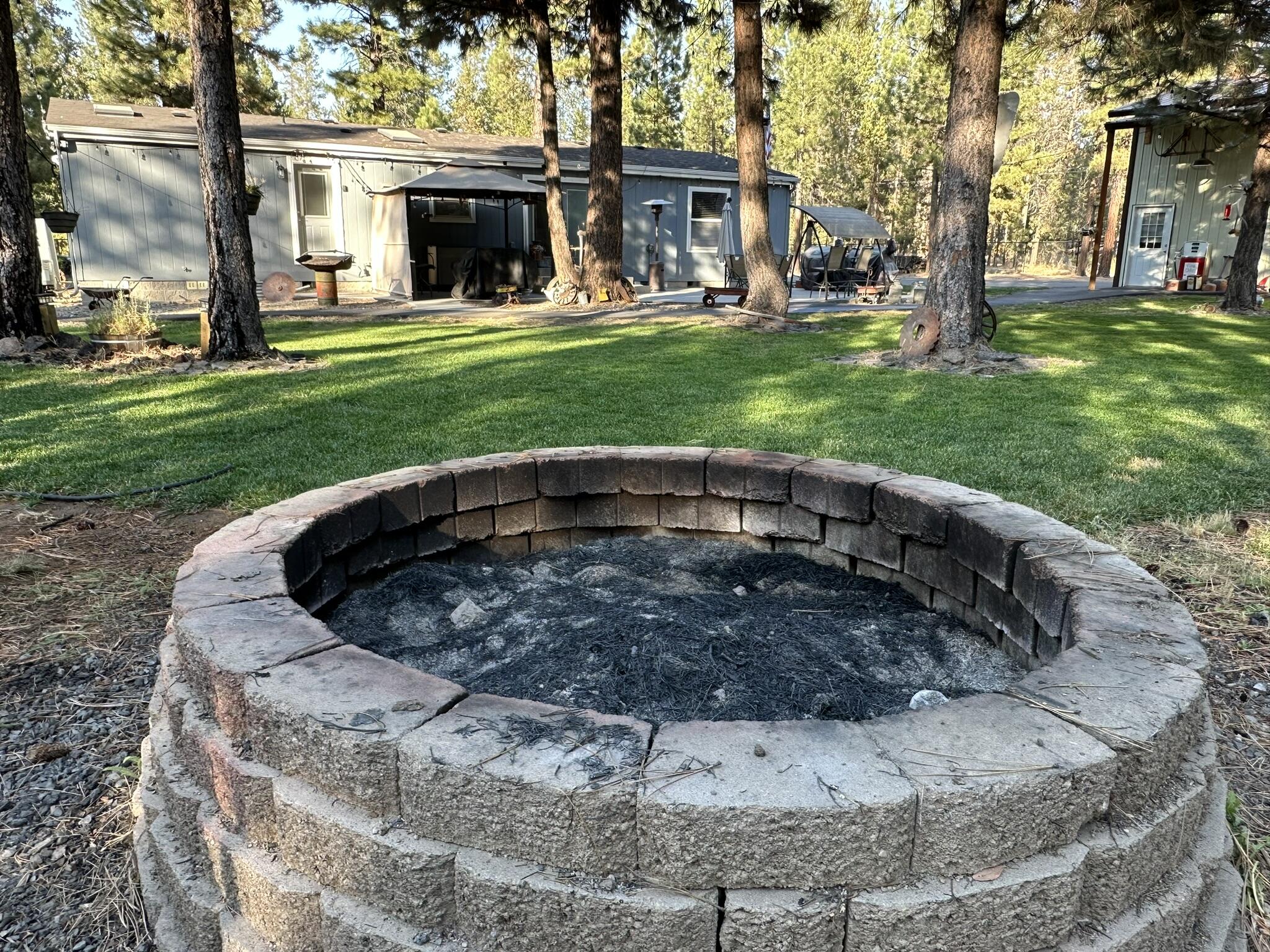 La Pine, Oregon, 97739, United States, 3 Bedrooms Bedrooms, ,2 BathroomsBathrooms,Residential,For Sale,2040090