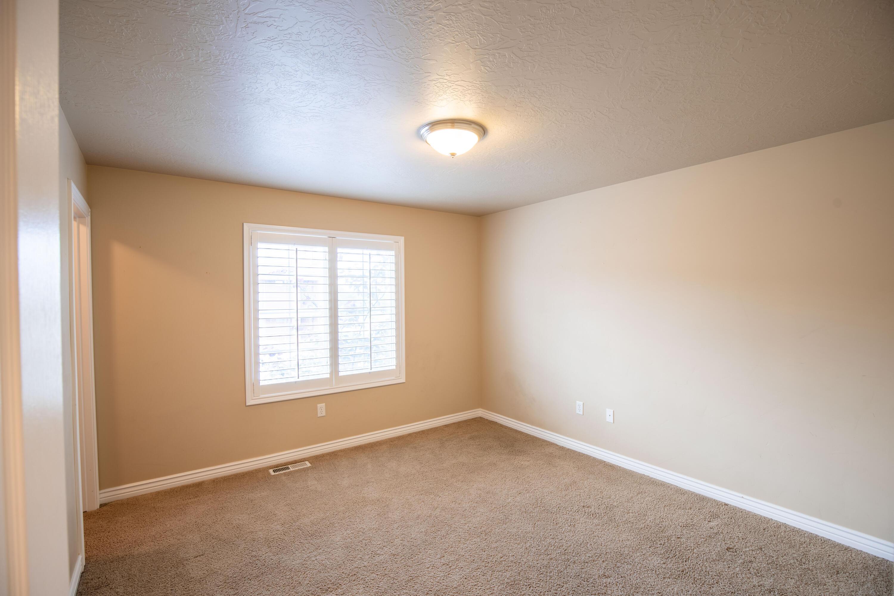 LEHI, Utah, 84043, United States, 5 Bedrooms Bedrooms, ,4 BathroomsBathrooms,Residential,For Sale,1935111