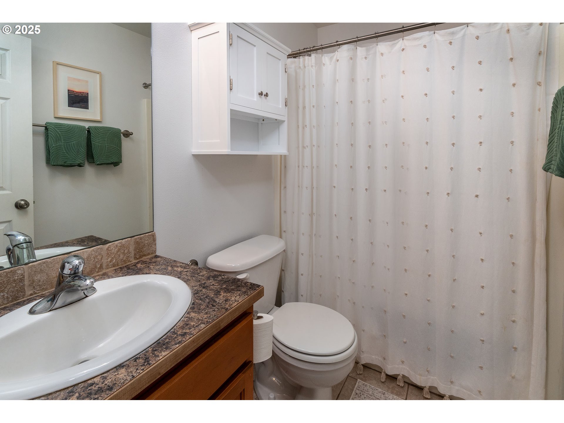 Bend, Oregon, 97701, United States, 3 Bedrooms Bedrooms, ,2 BathroomsBathrooms,Residential,For Sale,1993105