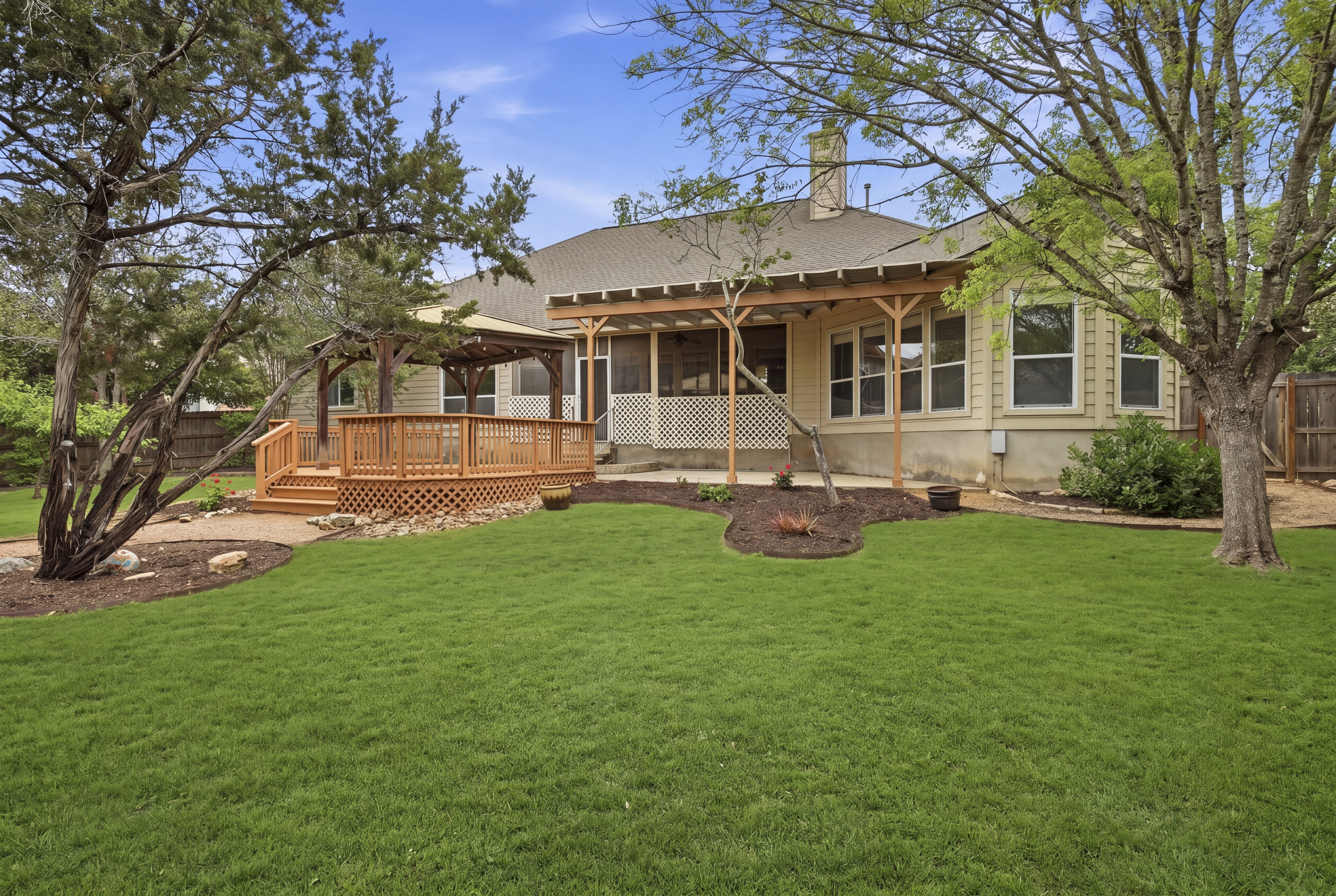  Spacious Helotes Retreat on .41 Acre - 物件實景