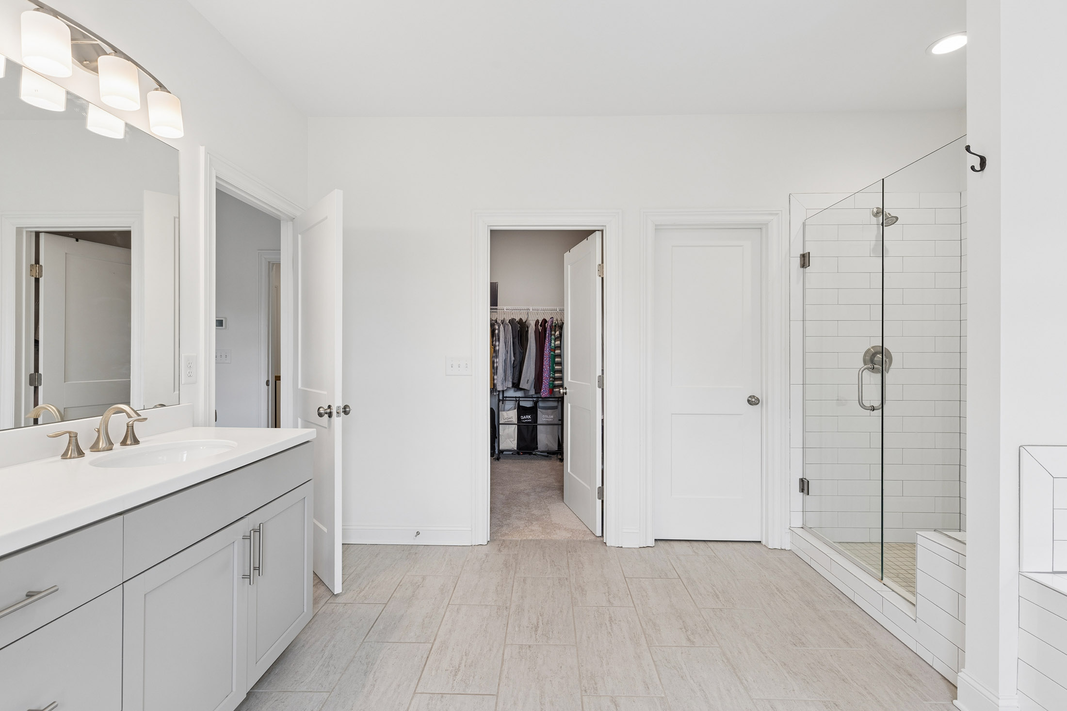  Freshly Updated and Move-in Ready Home in a Prime Westside Location - 物件實景