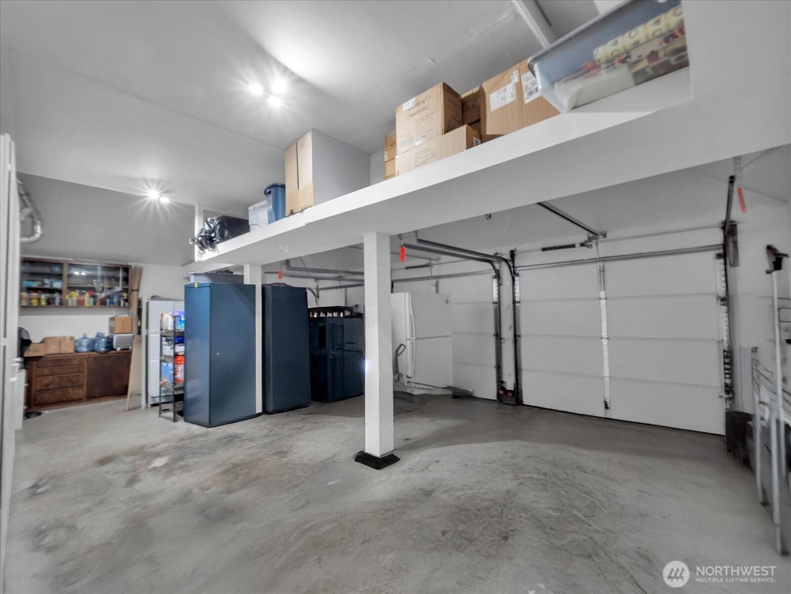 FEDERAL WAY, Washington, 98003, United States, 5 Bedrooms Bedrooms, ,3 BathroomsBathrooms,Residential,For Sale,1876499