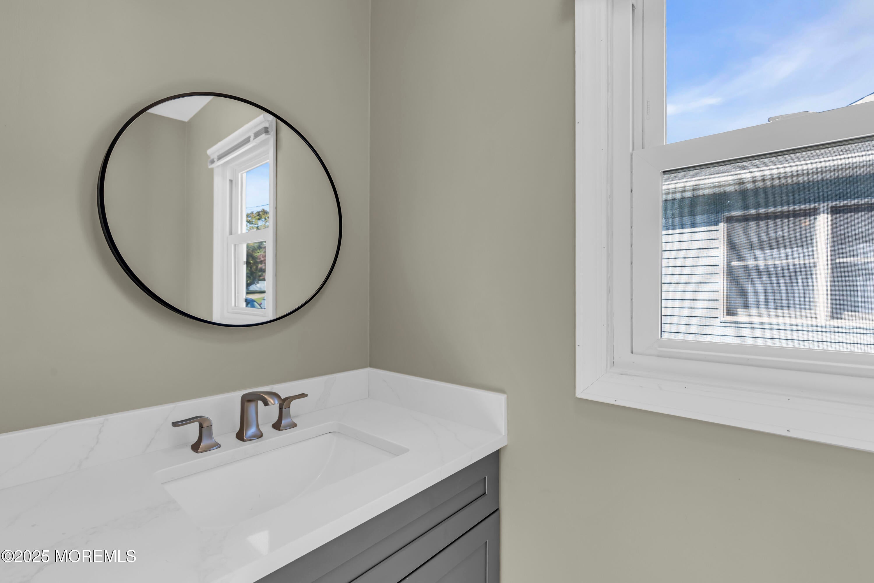 Freehold, New Jersey, 07728, United States, 3 Bedrooms Bedrooms, ,2 BathroomsBathrooms,Residential,For Sale,1990180