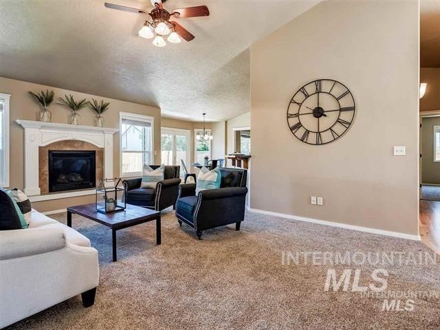 2276 Summer Dawn Dr, Meridian, Idaho, 83646, United States, 4 Bedrooms Bedrooms, ,2 BathroomsBathrooms,Residential,For Sale,2276 Summer Dawn Dr,1612505