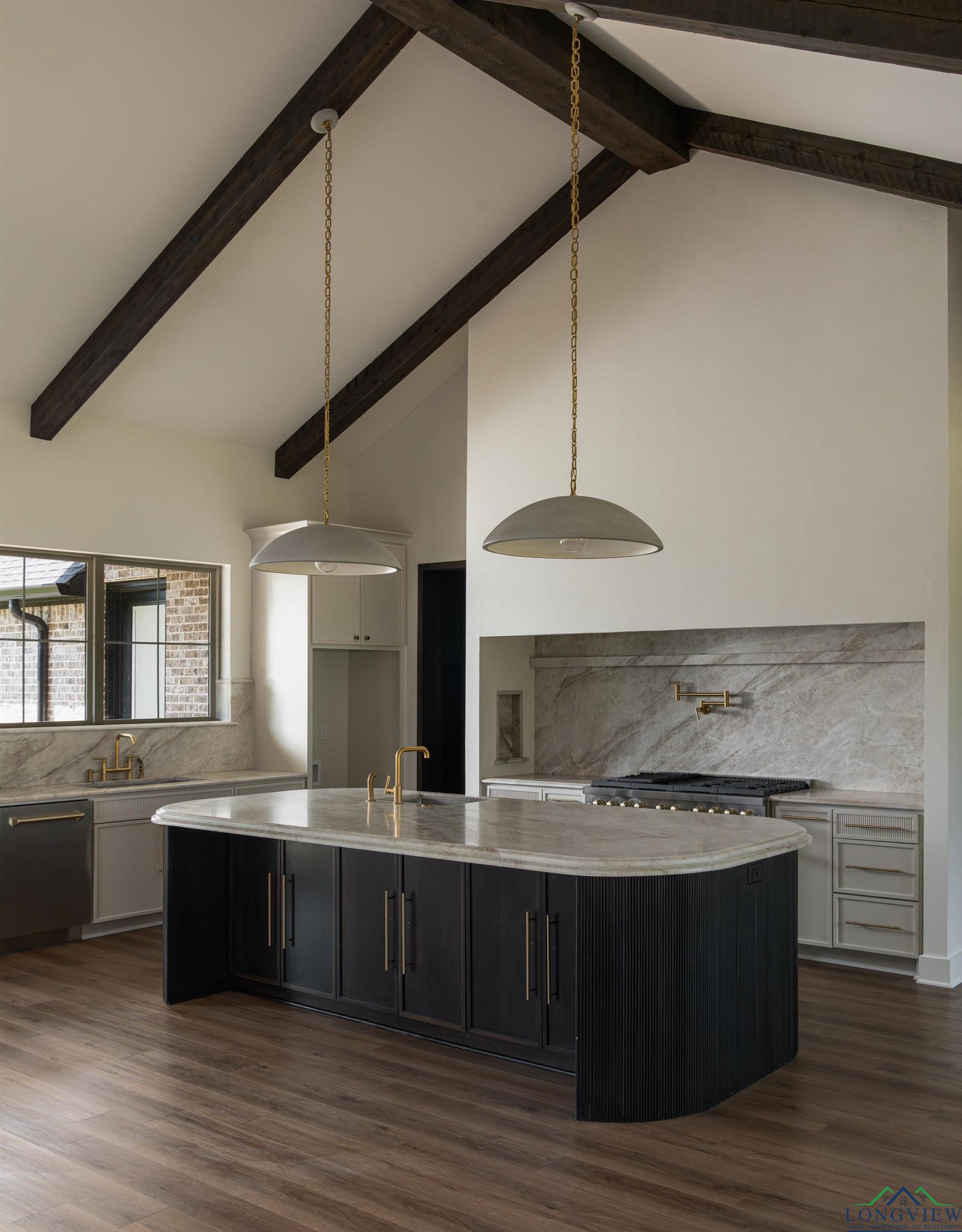 Tatum, Texas, 75691, United States, 4 Bedrooms Bedrooms, ,3 BathroomsBathrooms,Residential,For Sale,1993478