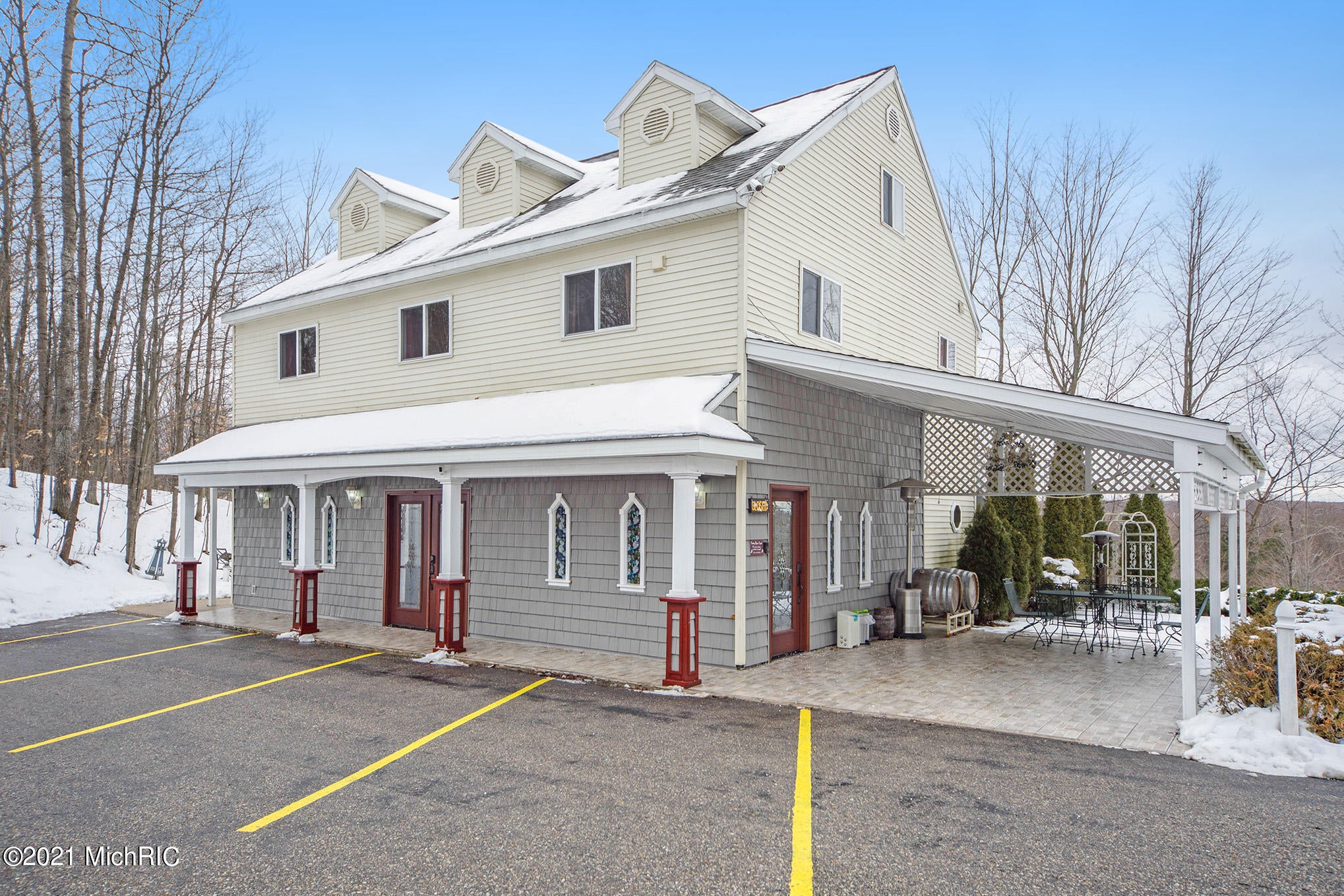 Harbor Springs, Michigan, 49740, United States, 5 Bedrooms Bedrooms, ,6 BathroomsBathrooms,Residential,For Sale,1914650