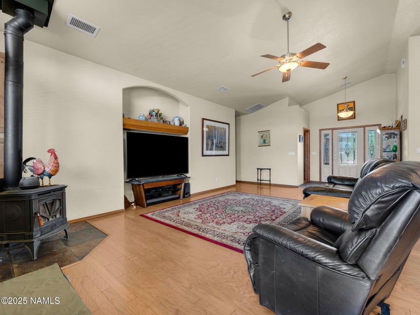 Flagstaff, Arizona, 86004, United States, 3 Bedrooms Bedrooms, ,2 BathroomsBathrooms,Residential,For Sale,1981863