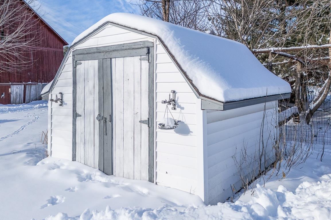 New London, Wisconsin, 54961-8021, United States, 4 Bedrooms Bedrooms, ,2 BathroomsBathrooms,Residential,For Sale,2008203