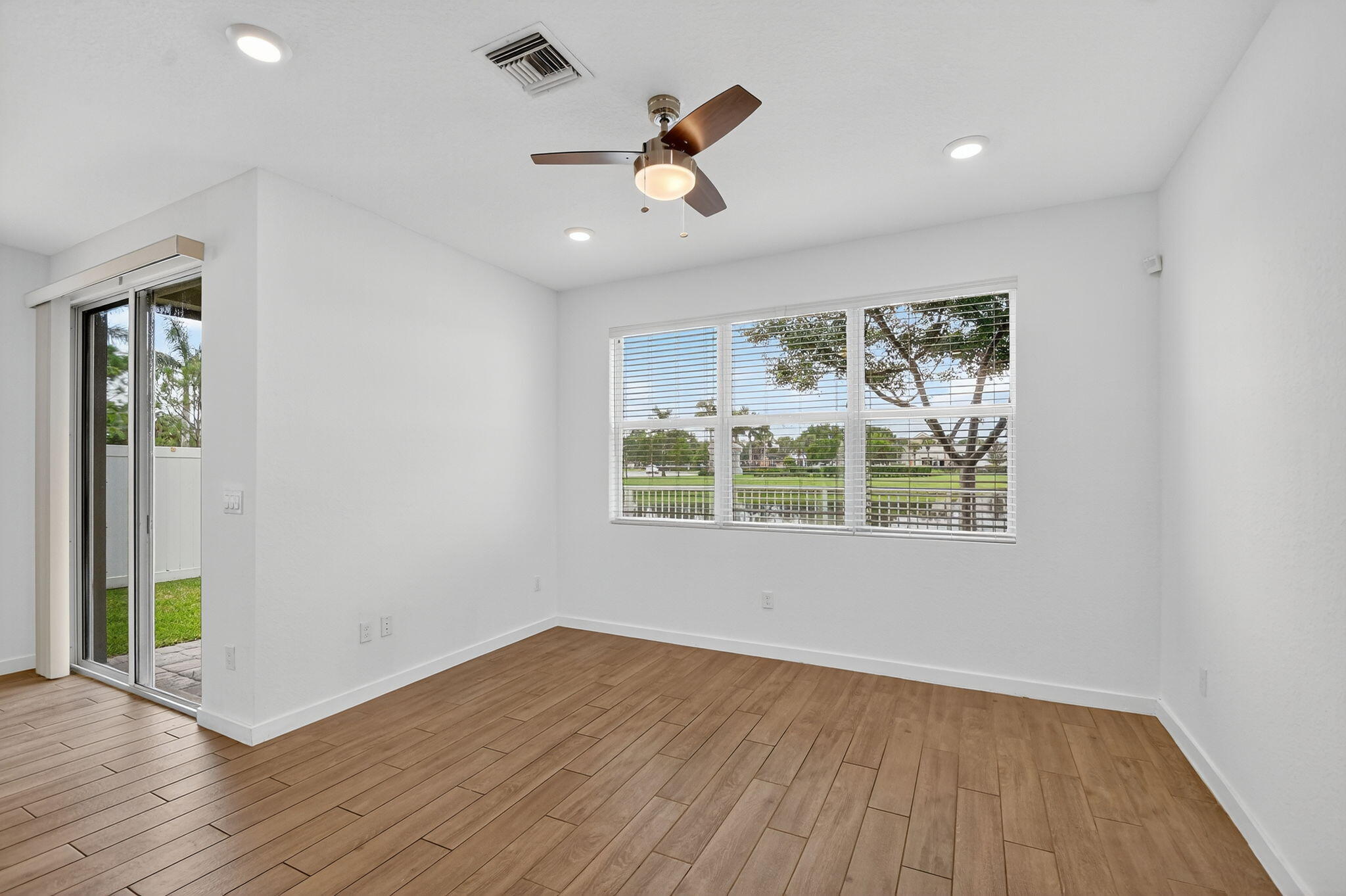 Lake Worth, Florida, 33467, United States, 4 Bedrooms Bedrooms, ,3 BathroomsBathrooms,Residential,For Sale,1995557