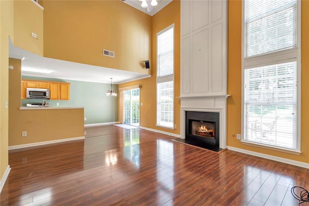 Alpharetta, Georgia, 30004, United States, 3 Bedrooms Bedrooms, ,3 BathroomsBathrooms,Residential,For Sale,1890070