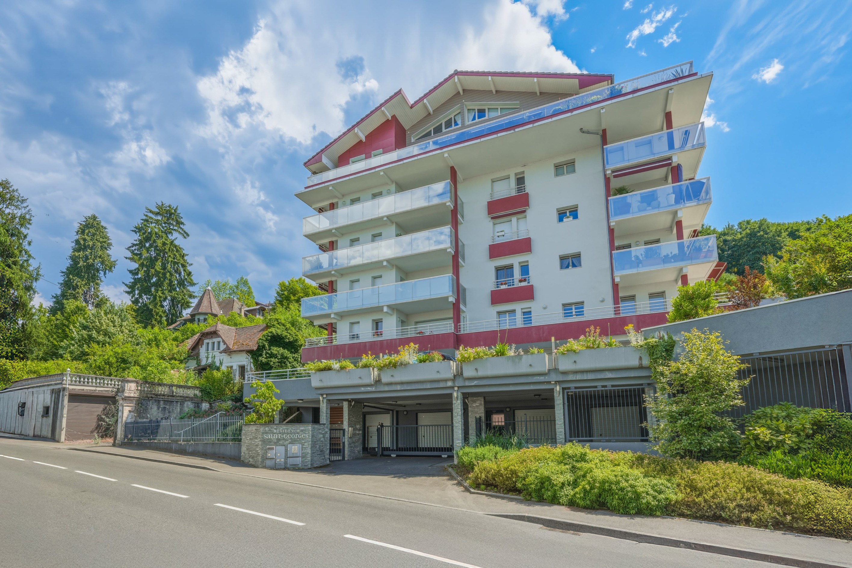  Rare Property in Évian-les-Bains – Elegant 113 sq.m Elevated Garden-Level Apart… - 物件實景