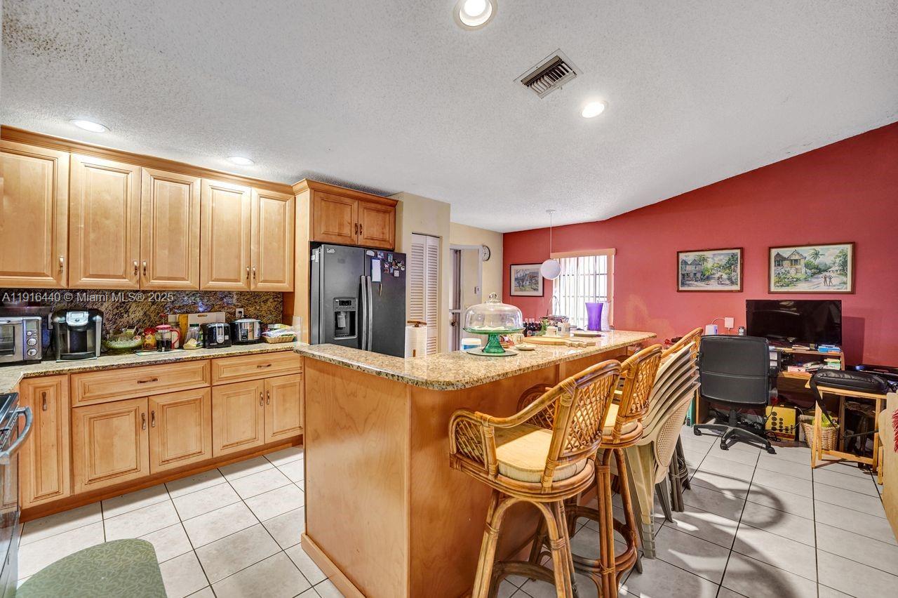 Miramar, Florida, 33025, United States, 3 Bedrooms Bedrooms, ,2 BathroomsBathrooms,Residential,For Sale,1996161