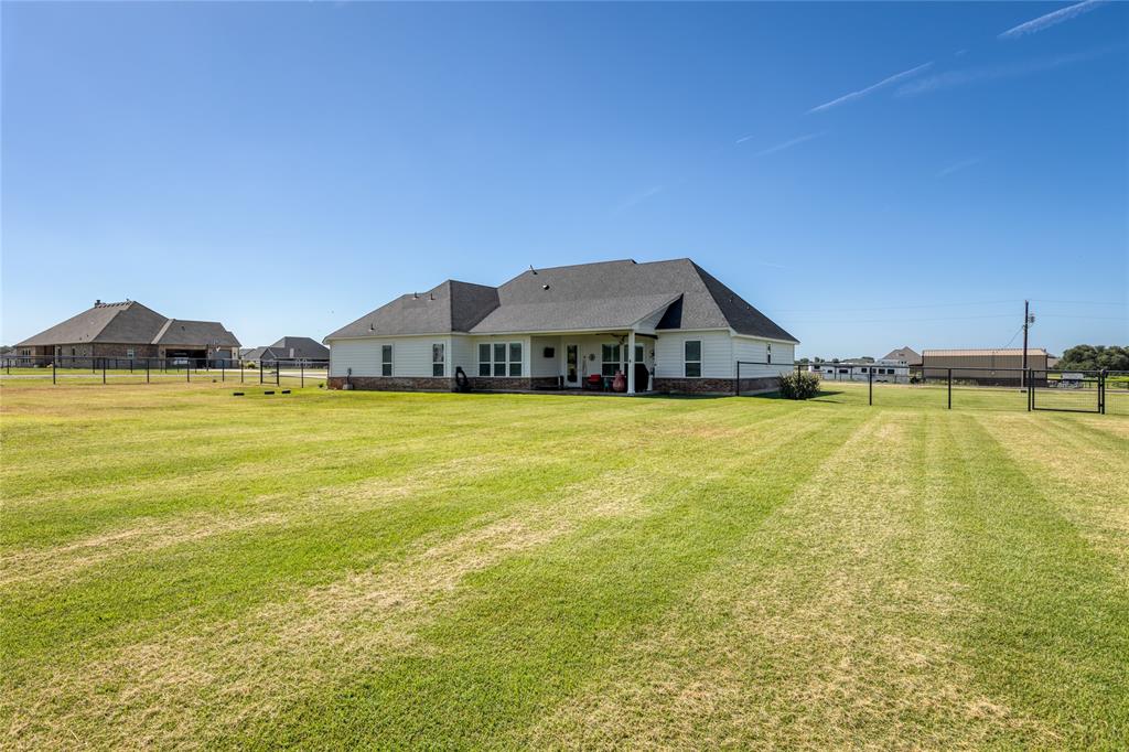 Weatherford, Texas, 76085, United States, 4 Bedrooms Bedrooms, ,2 BathroomsBathrooms,Residential,For Sale,1978041