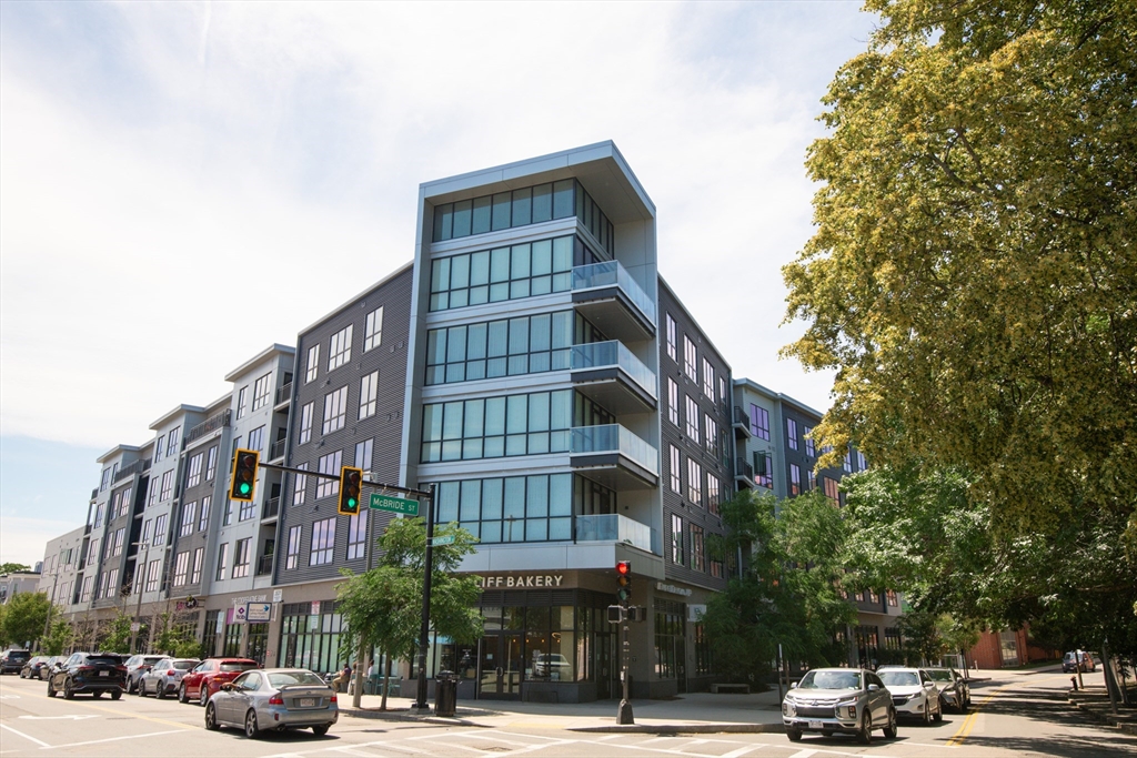 Boston, Massachusetts, 02130, United States, 3 Bedrooms Bedrooms, ,2 BathroomsBathrooms,Residential,For Sale,1885513