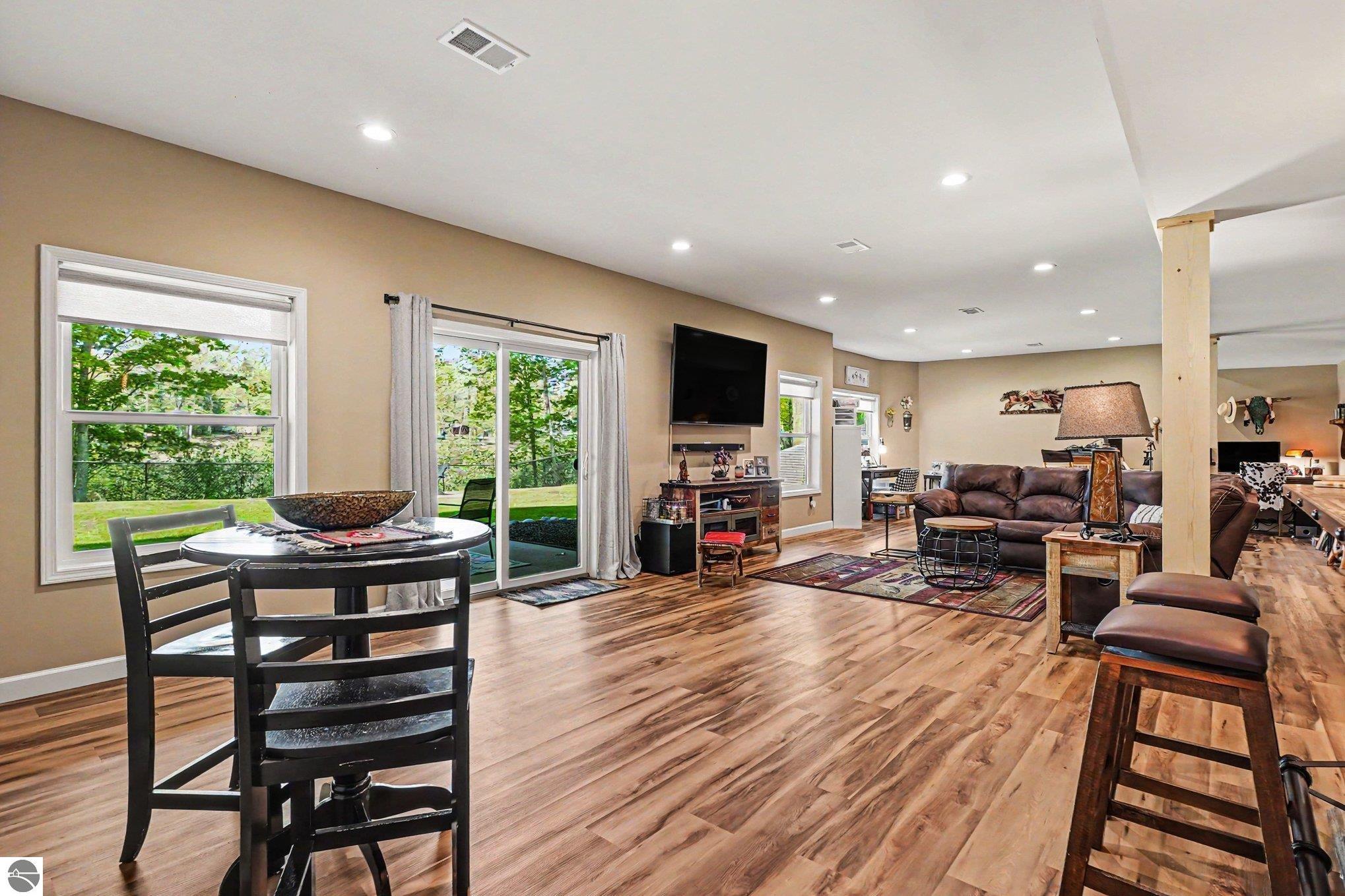 National City, Michigan, 48748, United States, 3 Bedrooms Bedrooms, ,3 BathroomsBathrooms,Residential,For Sale,2048430