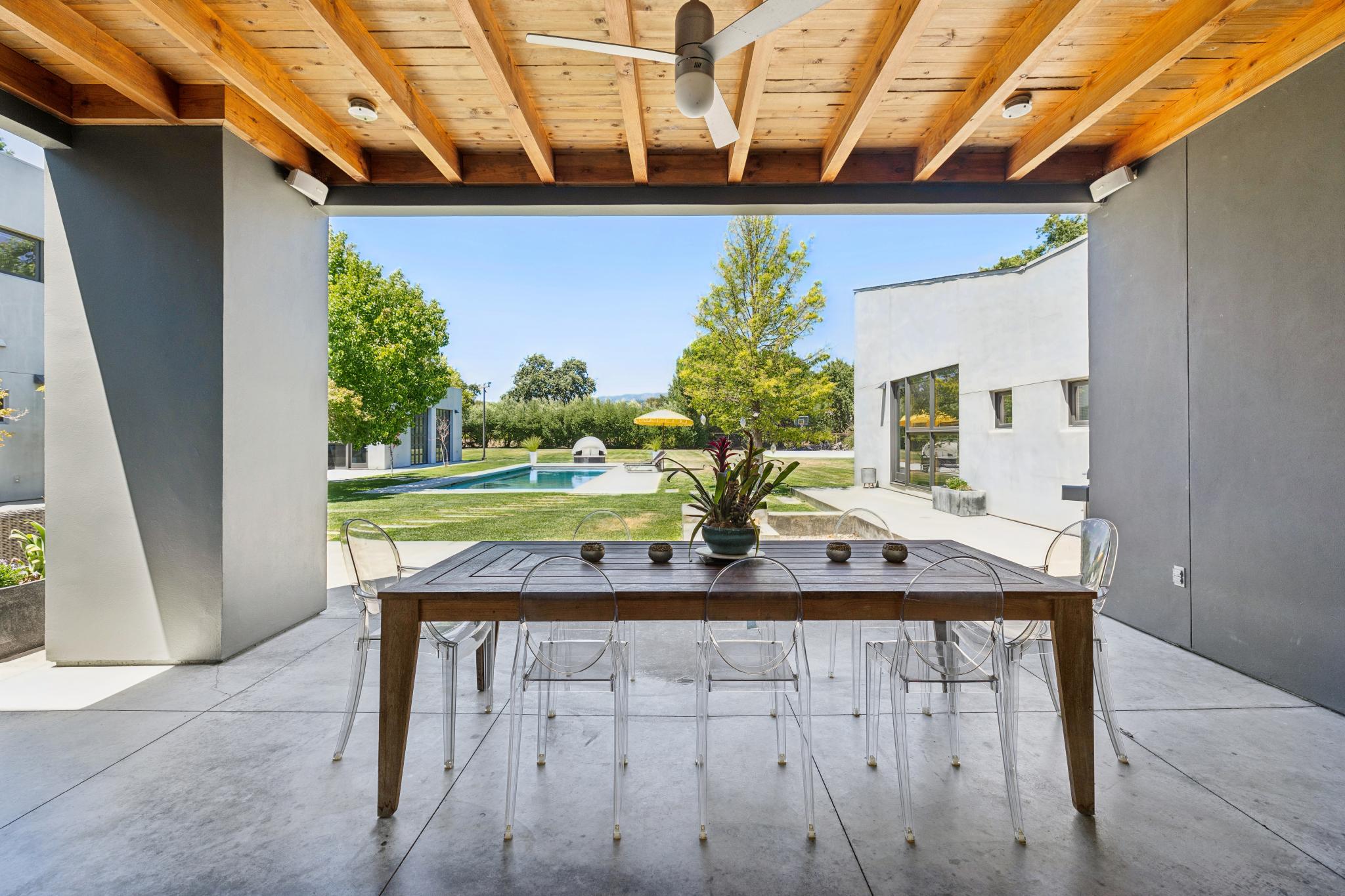  MODERN WINE COUNTRY ESTATE - 物件實景