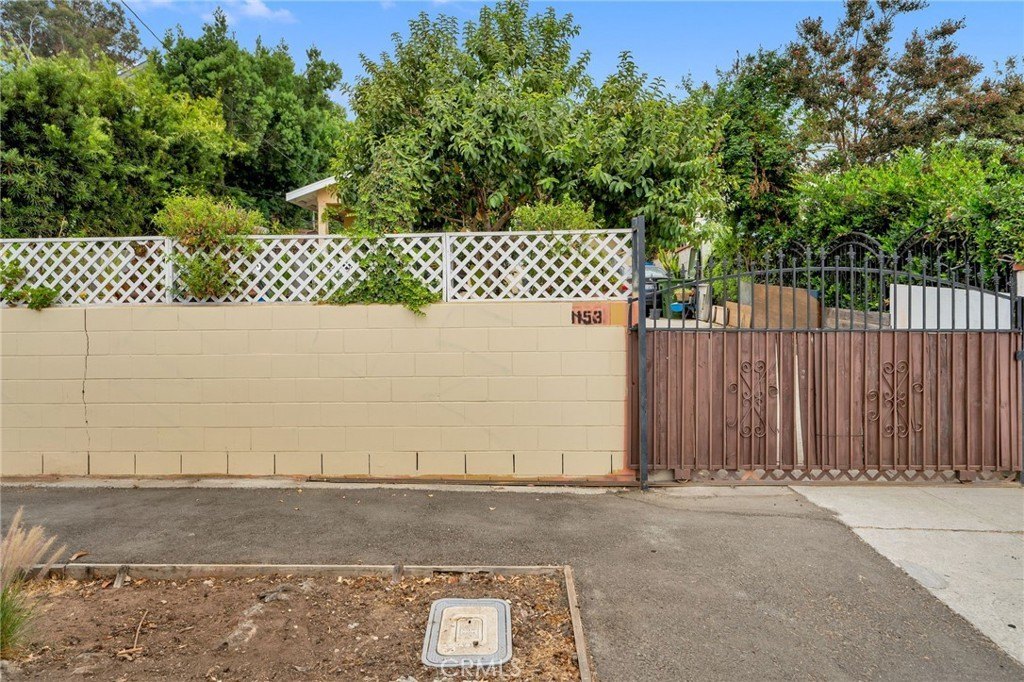 Los Angeles, California, 90065, United States, 2 Bedrooms Bedrooms, ,1 BathroomBathrooms,Residential,For Sale,1931706