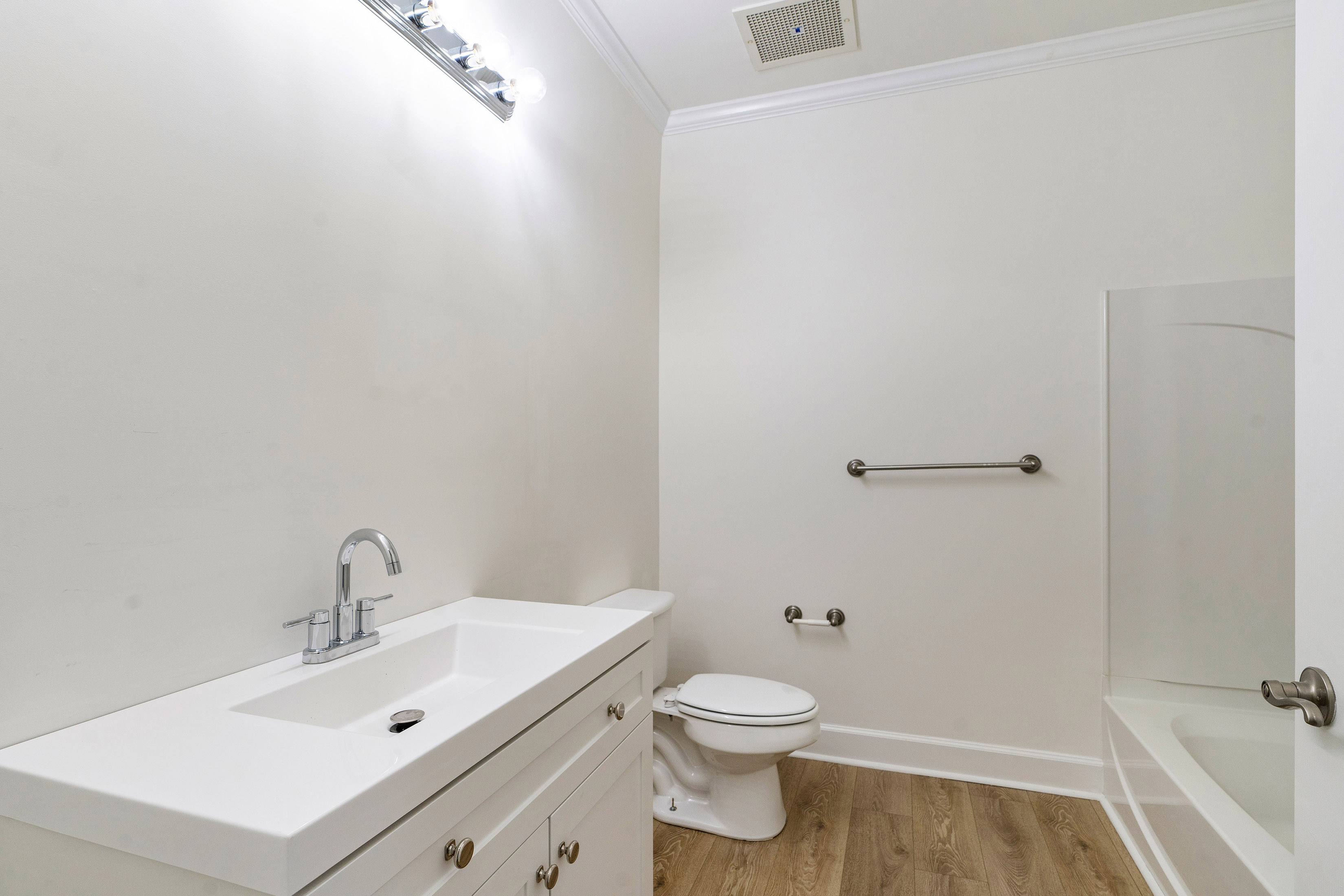  Prime Location in the Sought-After Community of Westside Commons in Alpharetta - 物件實景