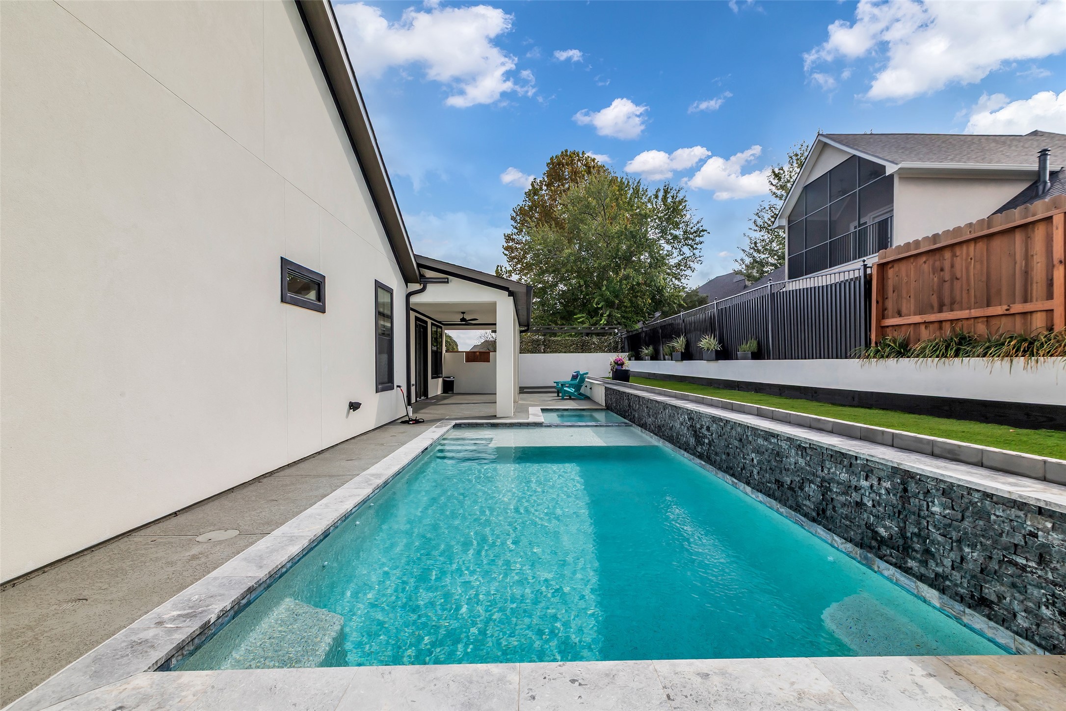 Montgomery, Texas, 77356, United States, 4 Bedrooms Bedrooms, ,4 BathroomsBathrooms,Residential,For Sale,1989198