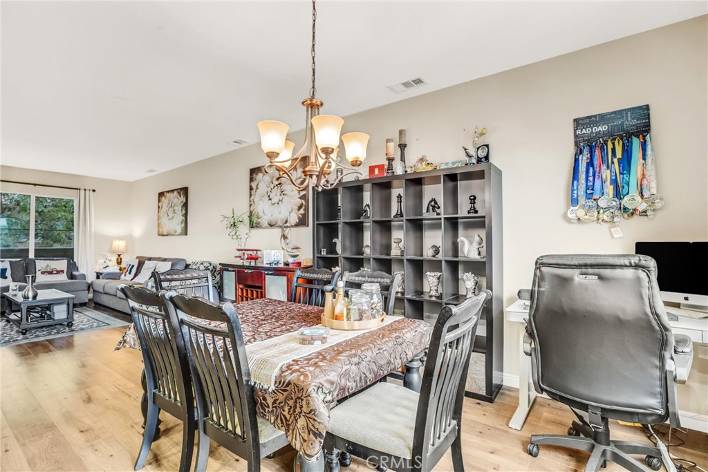 Lakewood, California, 90715, United States, 3 Bedrooms Bedrooms, ,4 BathroomsBathrooms,Residential,For Sale,1860565