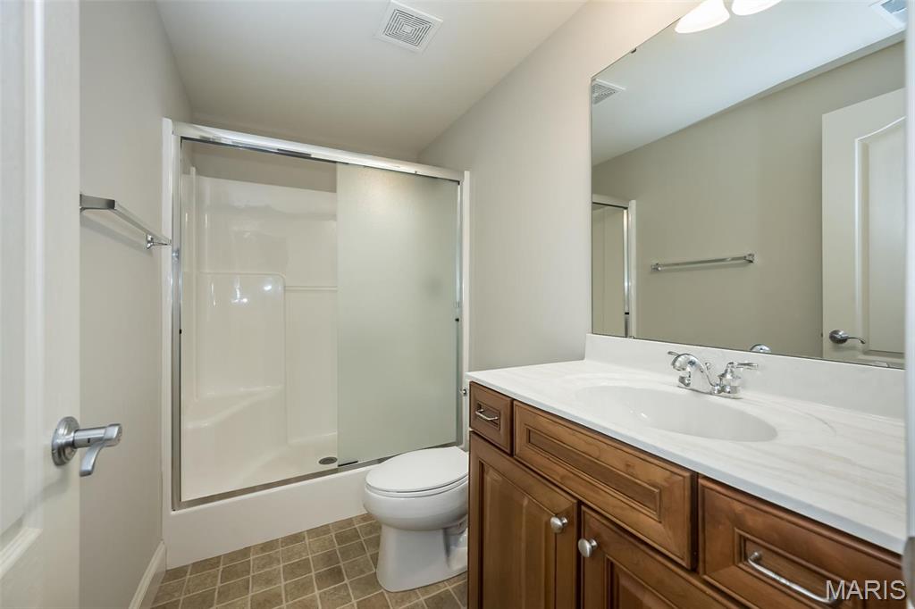 St Charles, Missouri, 63303, United States, 3 Bedrooms Bedrooms, ,3 BathroomsBathrooms,Residential,For Sale,1891670