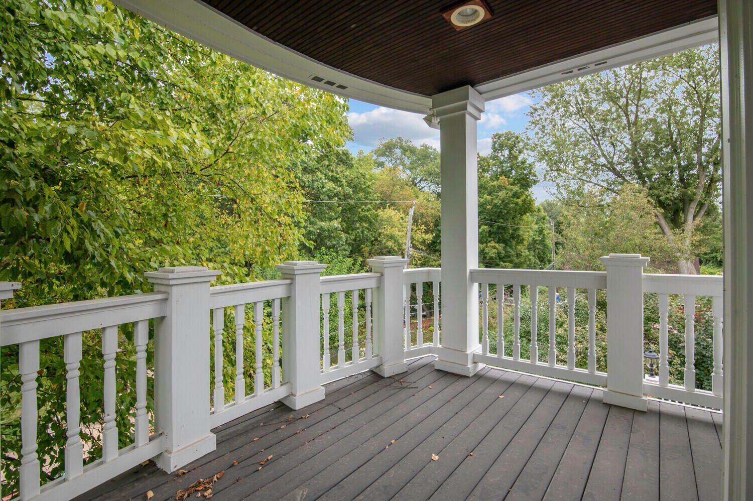 Northville, Michigan, 48167, United States, 4 Bedrooms Bedrooms, ,7 BathroomsBathrooms,Residential,For Sale,1991928