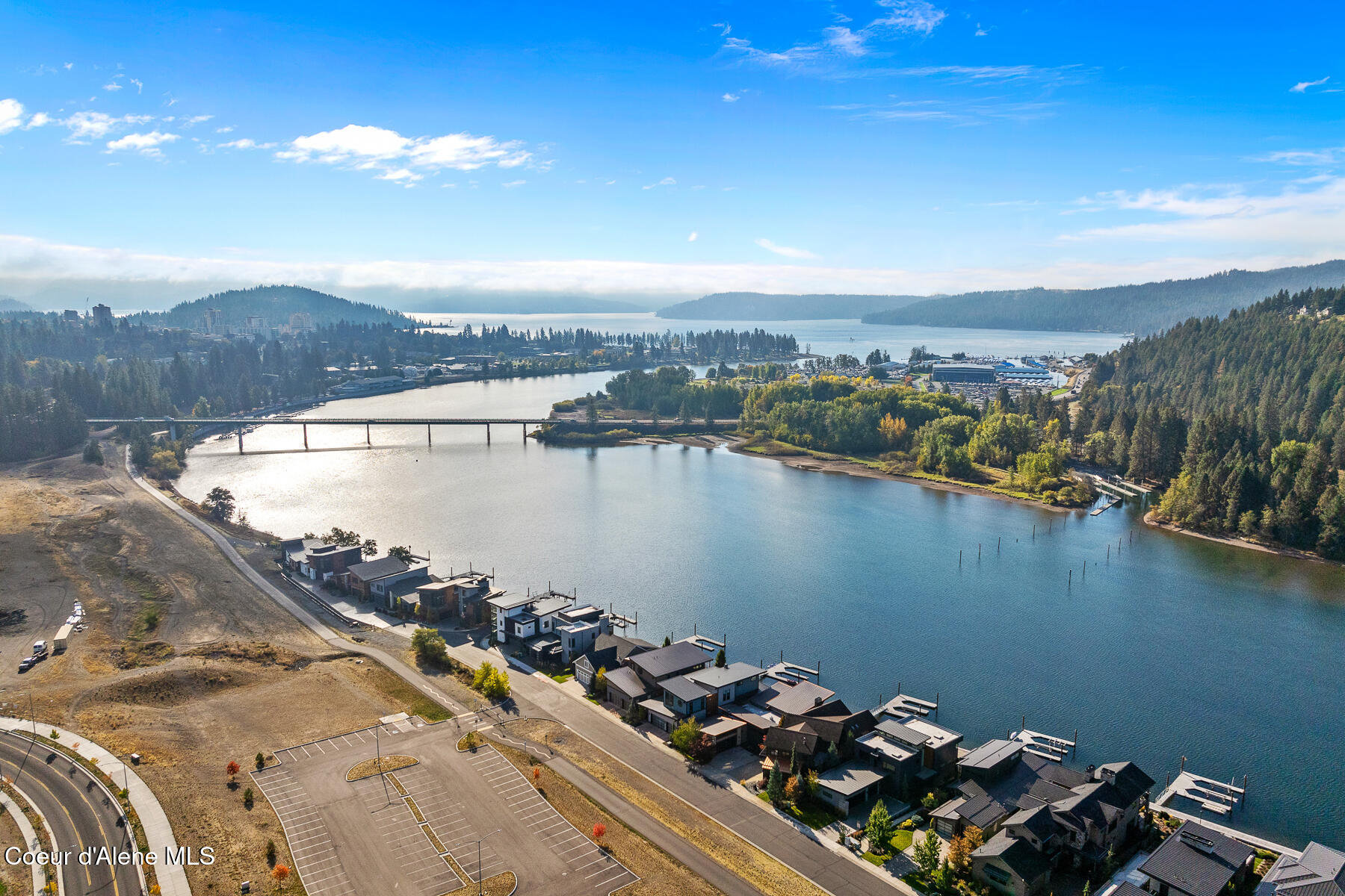 Coeur d'Alene, Idaho, 83814, United States, 4 Bedrooms Bedrooms, ,4 BathroomsBathrooms,Residential,For Sale,1978612