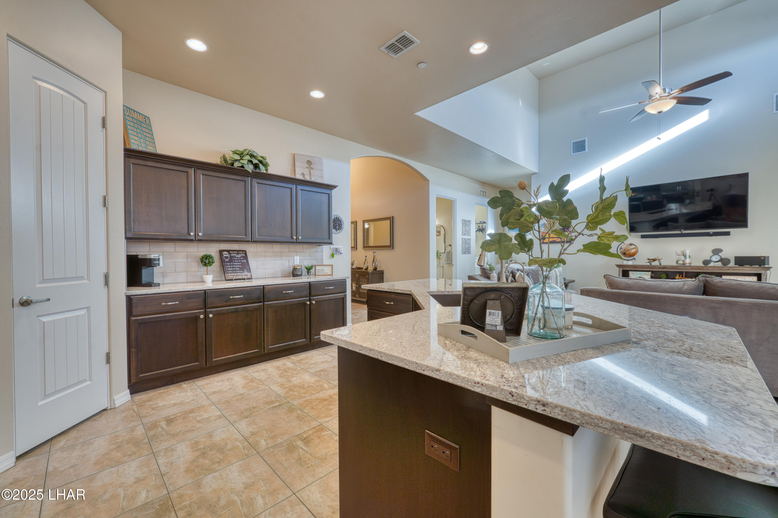 Lake Havasu City, Arizona, 86406, United States, 3 Bedrooms Bedrooms, ,2 BathroomsBathrooms,Residential,For Sale,1994362