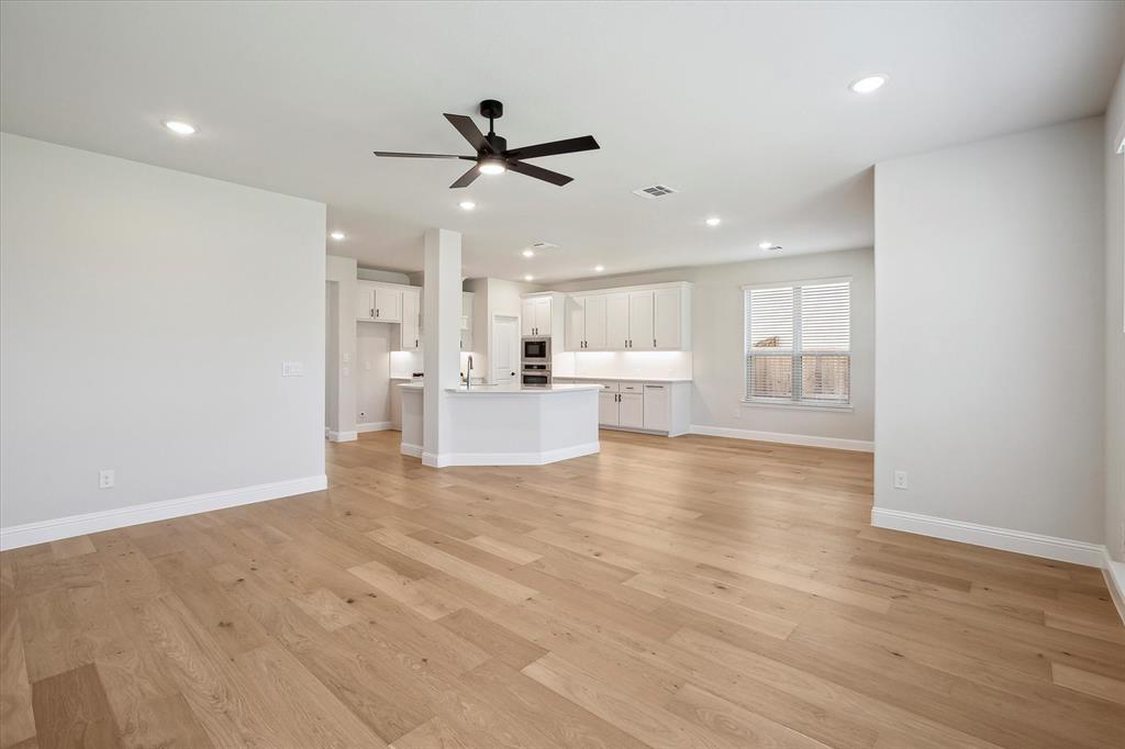 Aubrey, Texas, 76227, United States, 4 Bedrooms Bedrooms, ,3 BathroomsBathrooms,Residential,For Sale,1928697