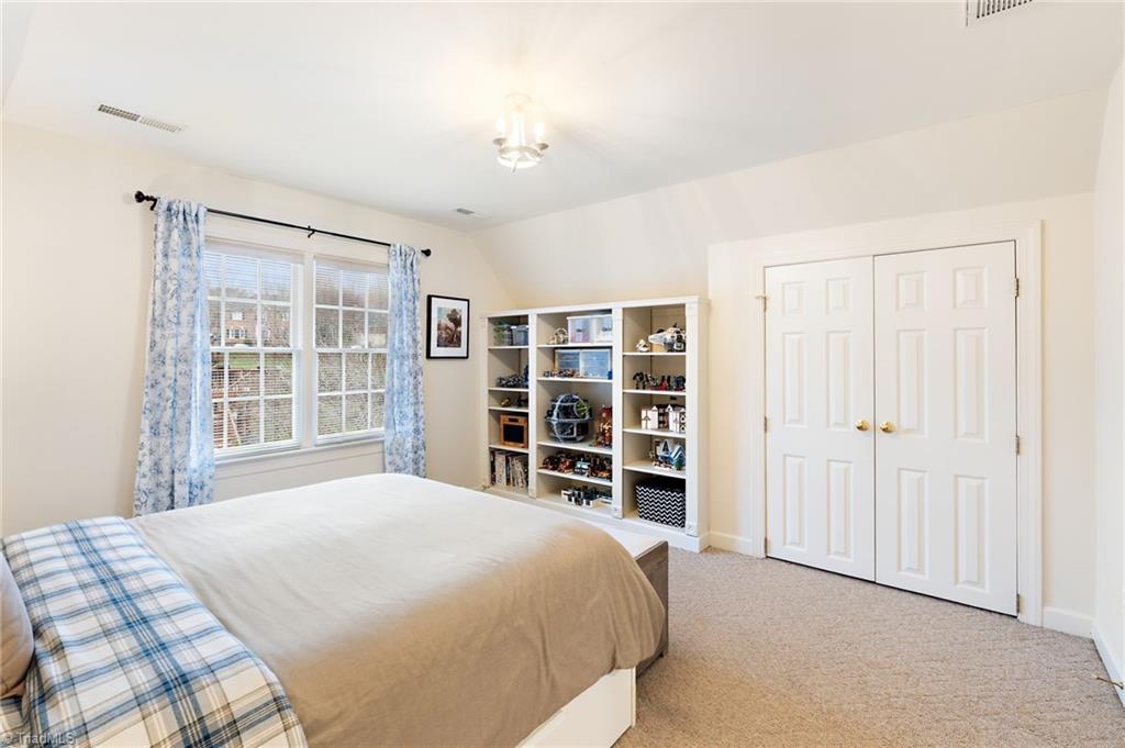 Winston-Salem, North Carolina, 27106, United States, 4 Bedrooms Bedrooms, ,3 BathroomsBathrooms,Residential,For Sale,1998396