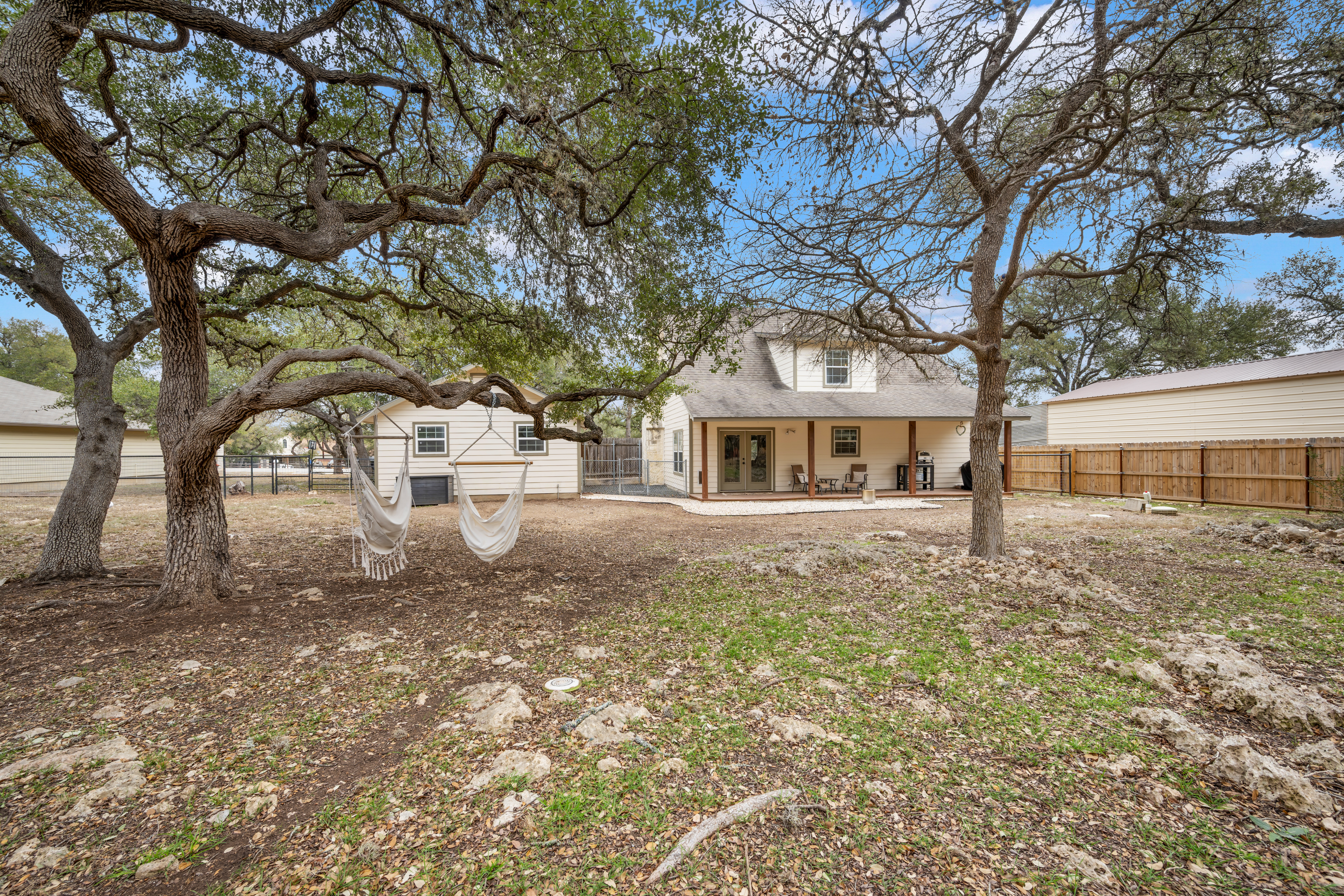  Updated Hill Country Gem with Community Parks and River Access - 物件實景