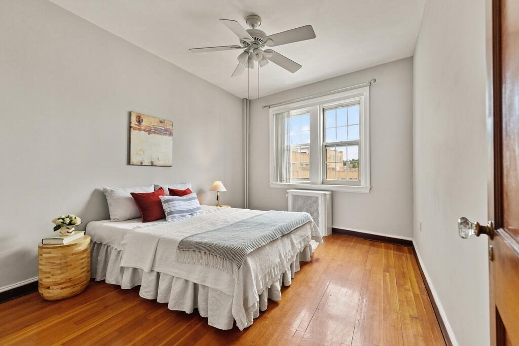 Cambridge, Massachusetts, 02140, United States, 2 Bedrooms Bedrooms, ,1 BathroomBathrooms,Residential,For Sale,1942143