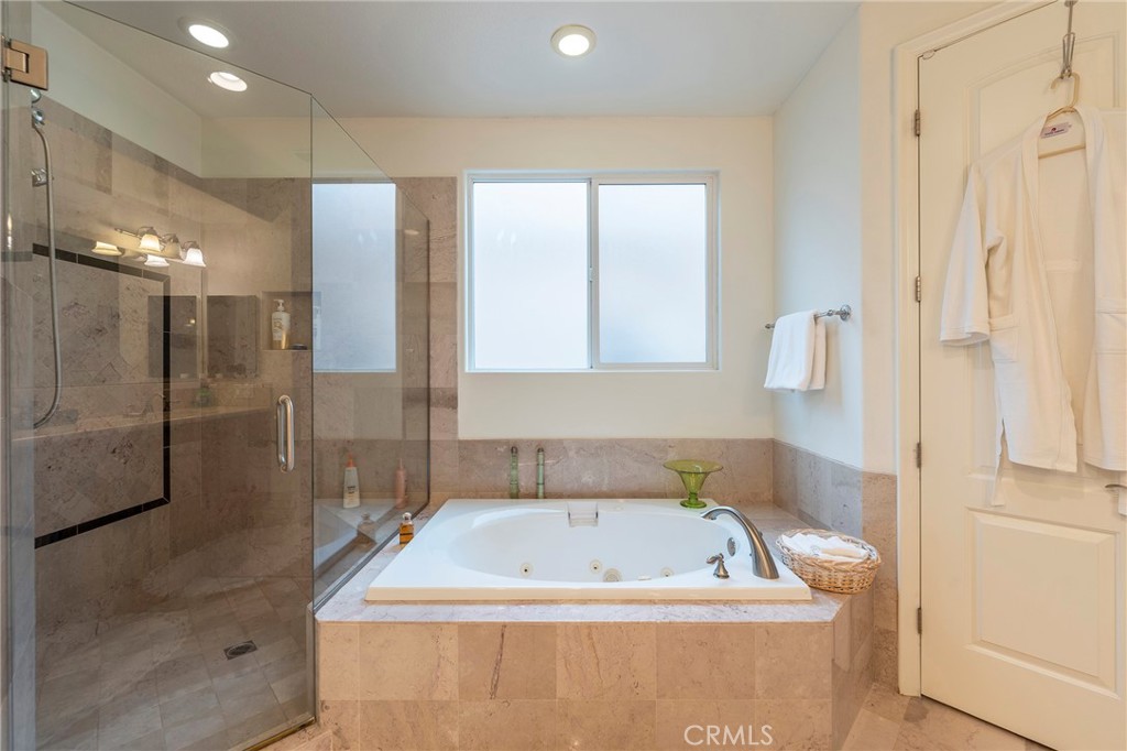 Huntington Beach, California, 92648, United States, 3 Bedrooms Bedrooms, ,4 BathroomsBathrooms,Residential,For Sale,1897780