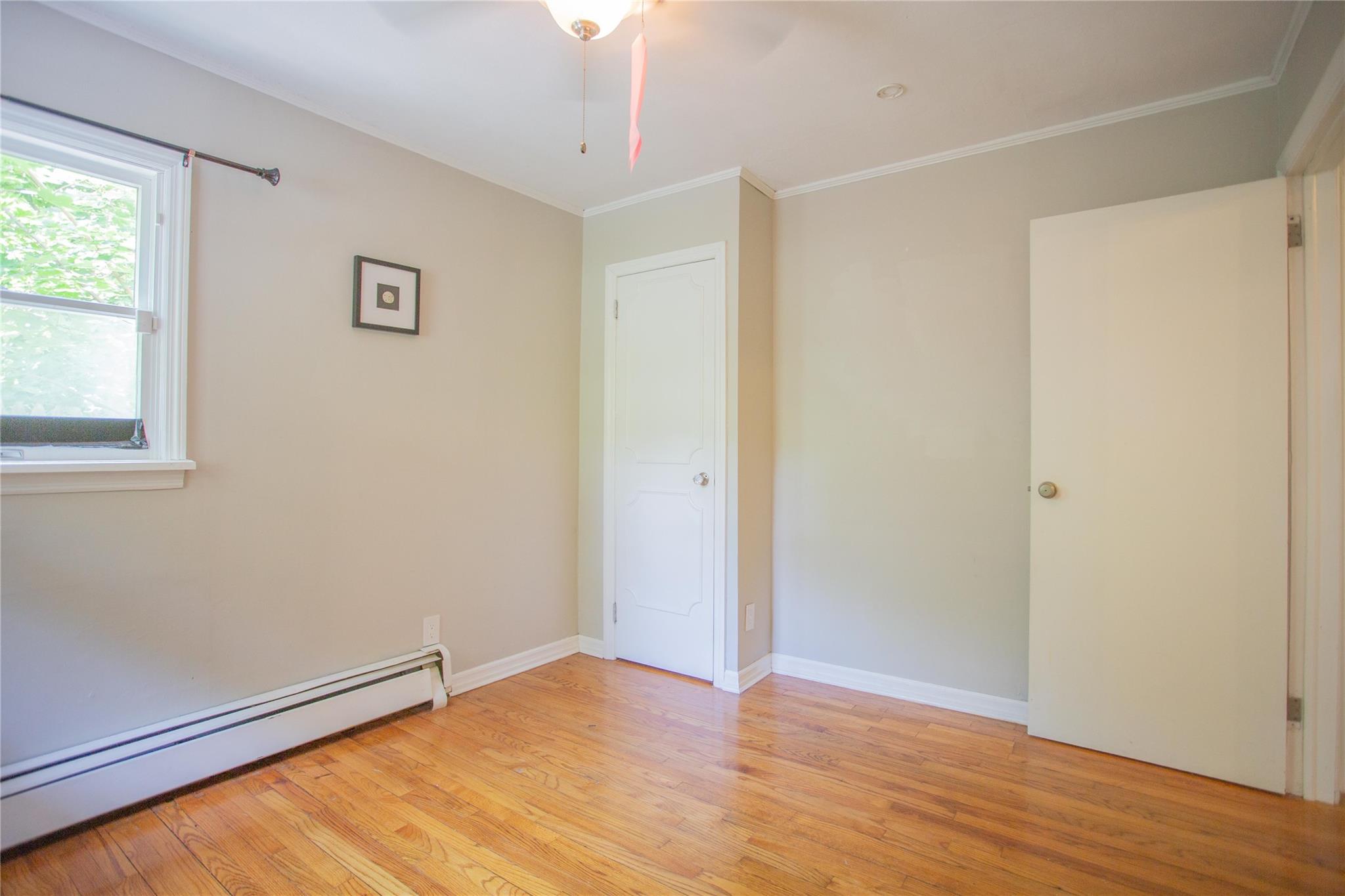 Huntington, New York, 11743, United States, 2 Bedrooms Bedrooms, ,2 BathroomsBathrooms,Residential,For Sale,1847345