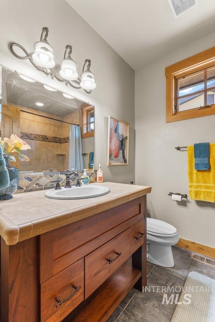 McCall, Idaho, 83638, United States, 4 Bedrooms Bedrooms, ,3 BathroomsBathrooms,Residential,For Sale,1803021