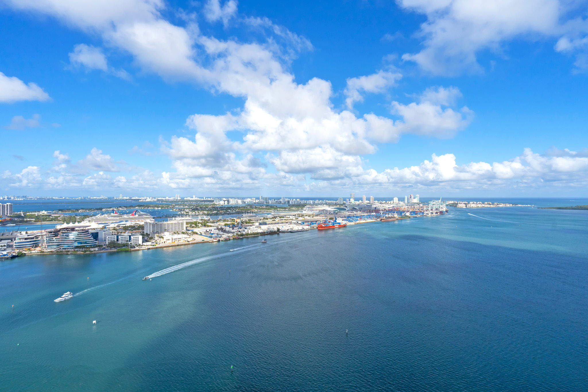  848 Brickell Key Drive LPH4401, Miami, FL, 33131 - 物件實景