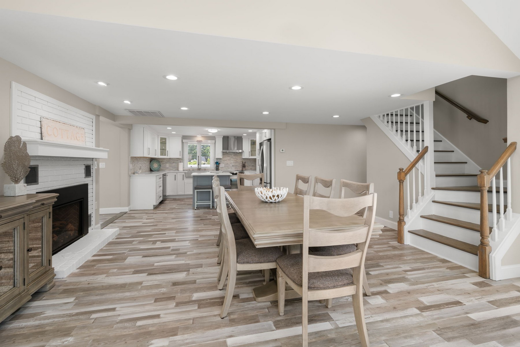  completely remodeled and update contemporary ranch - 物件實景