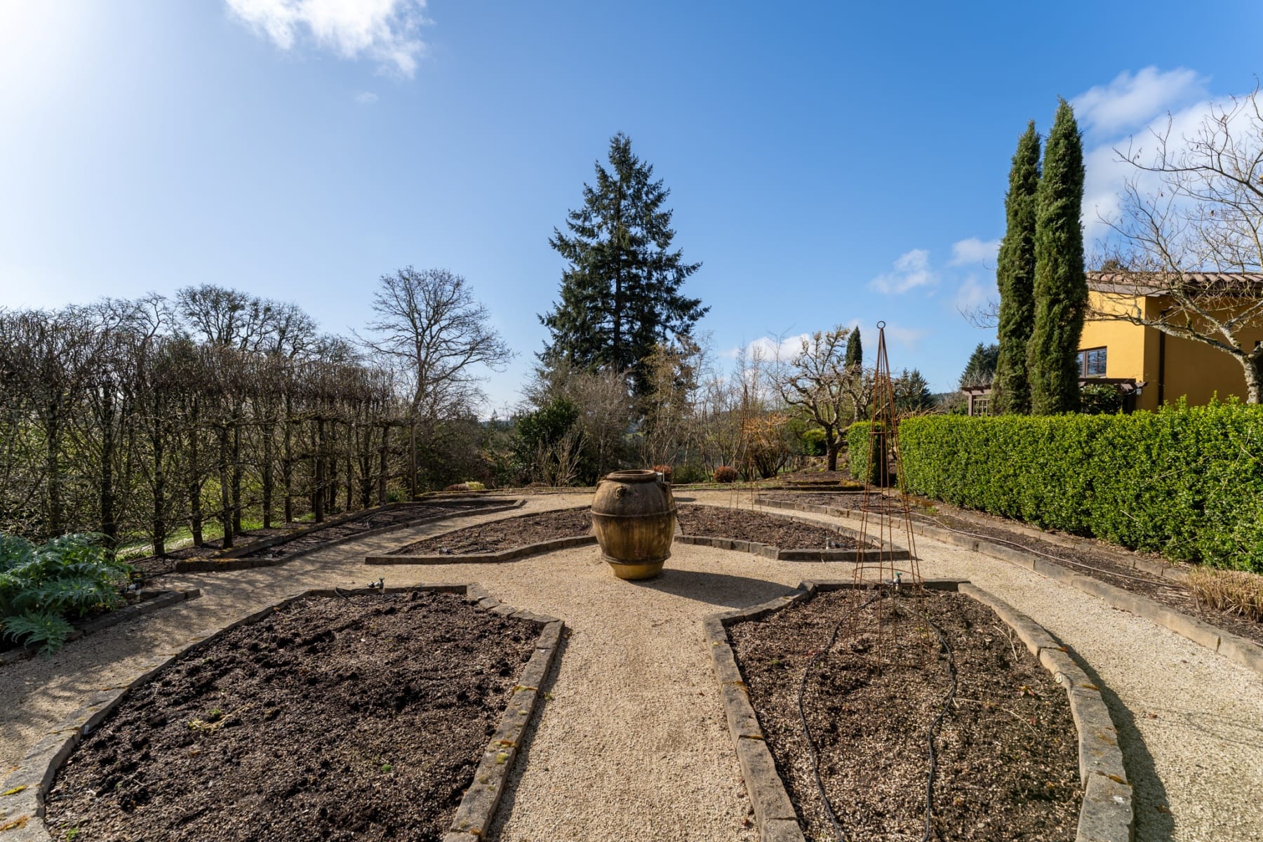  17001 NE FAIRVIEW DR Dundee, OR 97115 - 物件實景