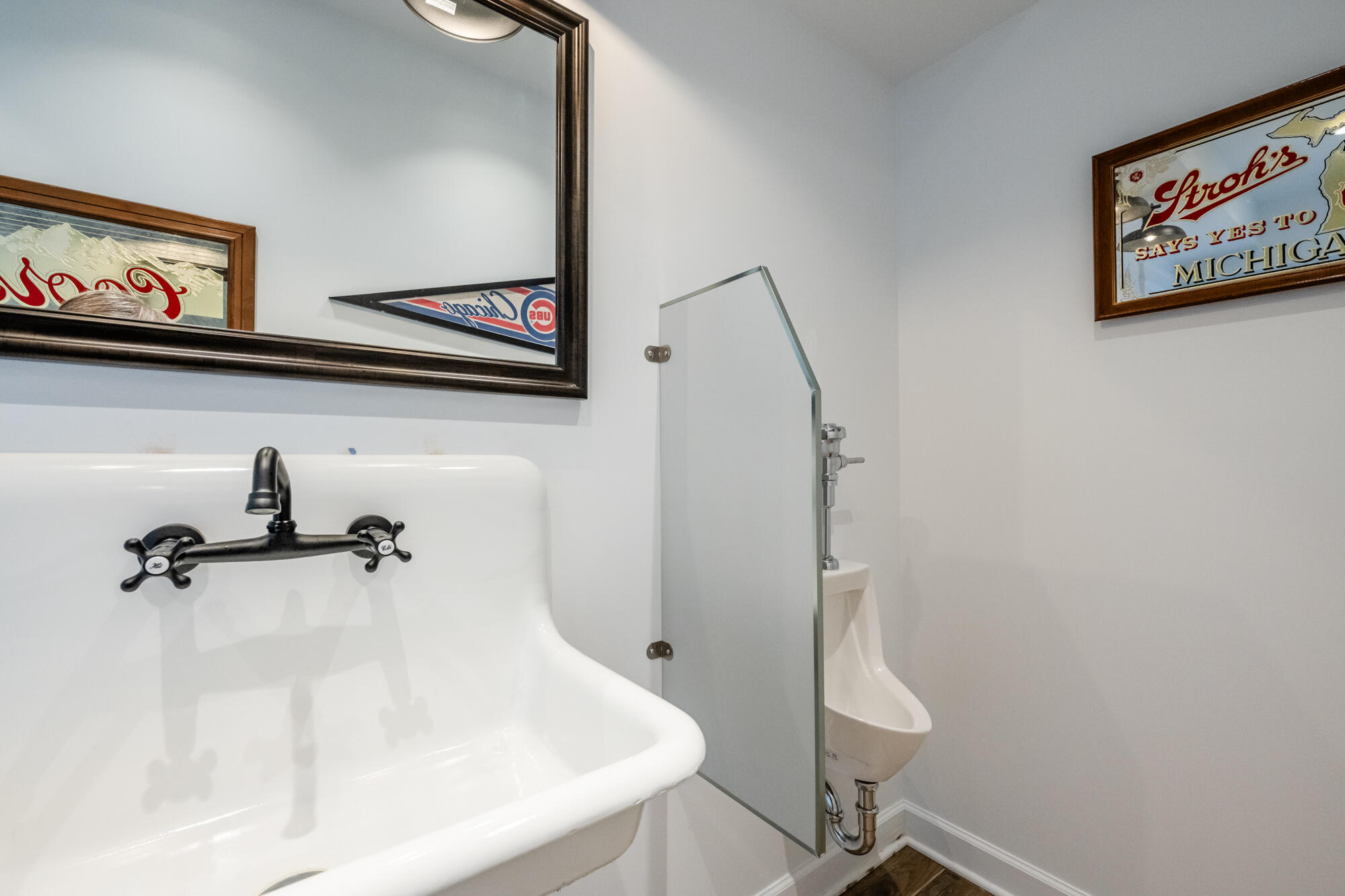 Coloma, Michigan, 49038, United States, 4 Bedrooms Bedrooms, ,6 BathroomsBathrooms,Residential,For Sale,1822414