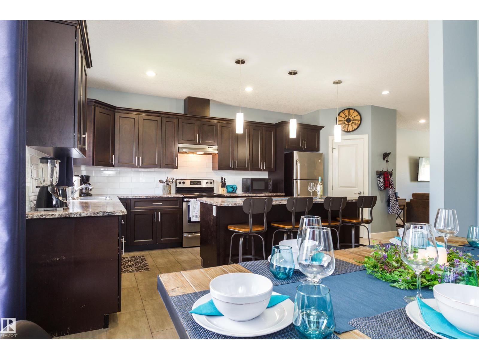 EDMONTON, Alberta, T5R 1N1, CA, 5 Bedrooms Bedrooms, ,3 BathroomsBathrooms,Residential,For Sale,1913571