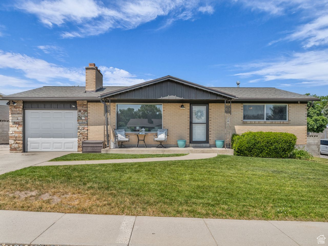 West Valley City, Utah, 84120, United States, 4 Bedrooms Bedrooms, ,2 BathroomsBathrooms,Residential,For Sale,1875752