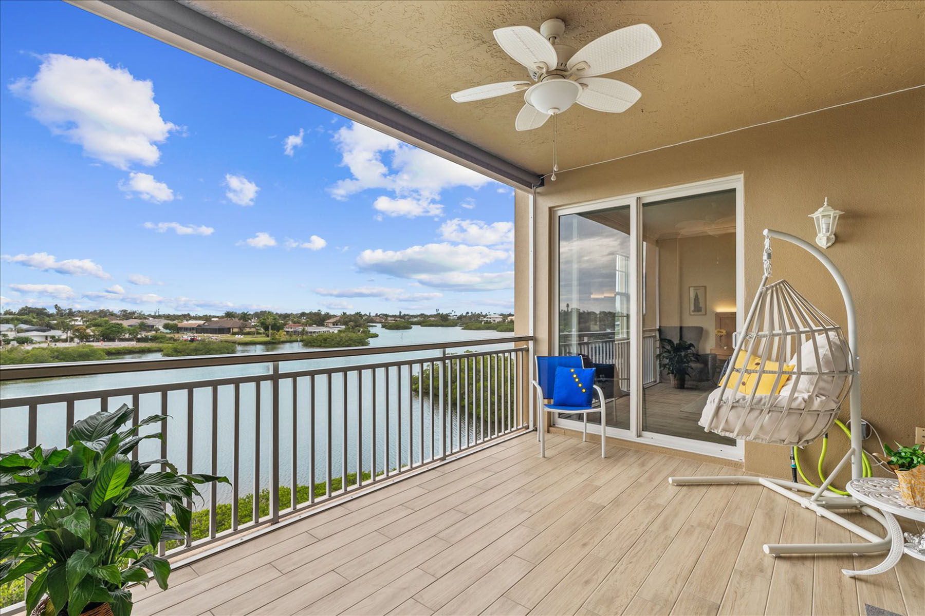  BLACKBURN HARBOR RESIDENCES - 物件實景